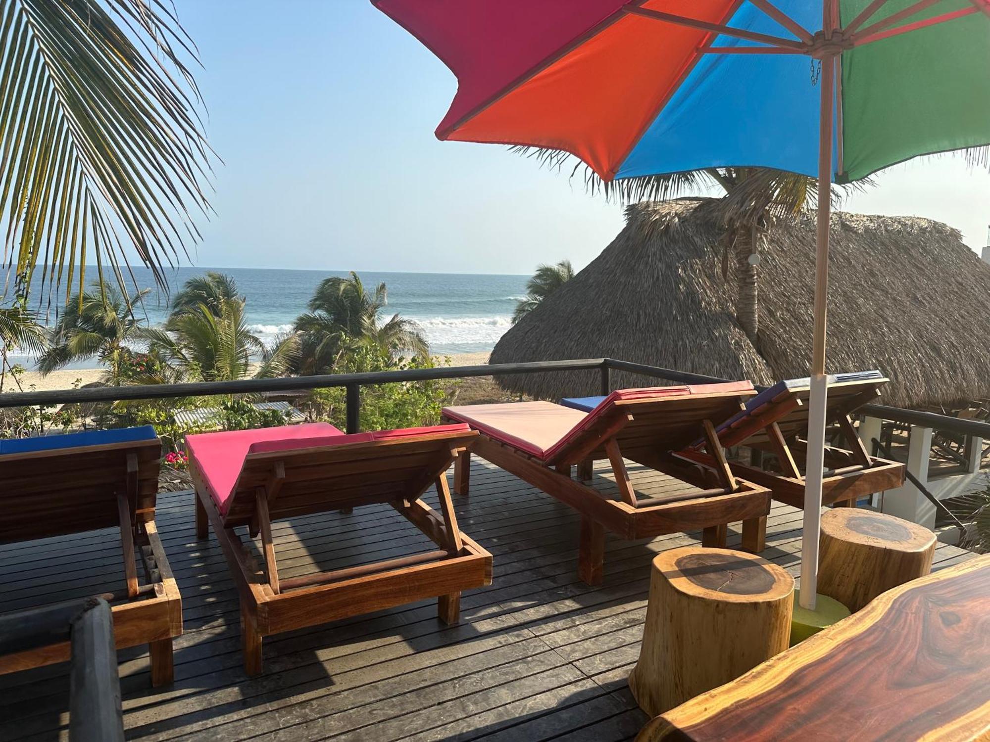 Bed & Breakfast Beachfront Paradise Boutique Agua Blanca