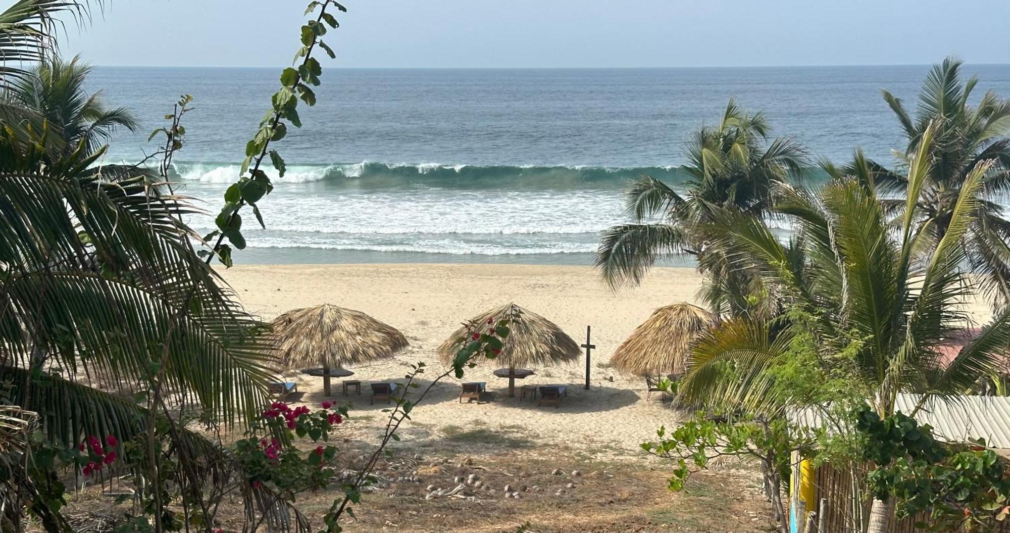 Beachfront Paradise Boutique Agua Blanca