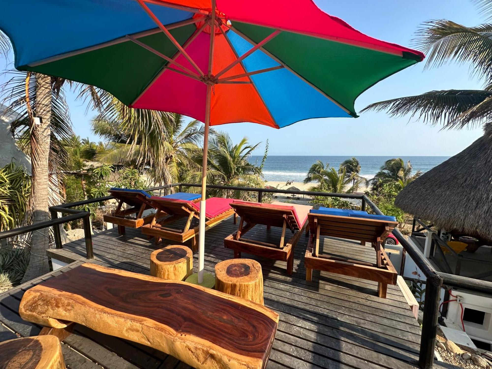 Bed & Breakfast Beachfront Paradise Boutique Agua Blanca