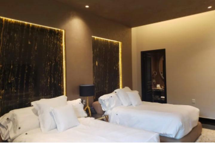 L Perla Boutique