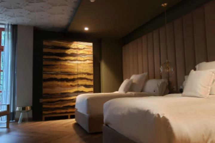 L Perla Boutique Hotel