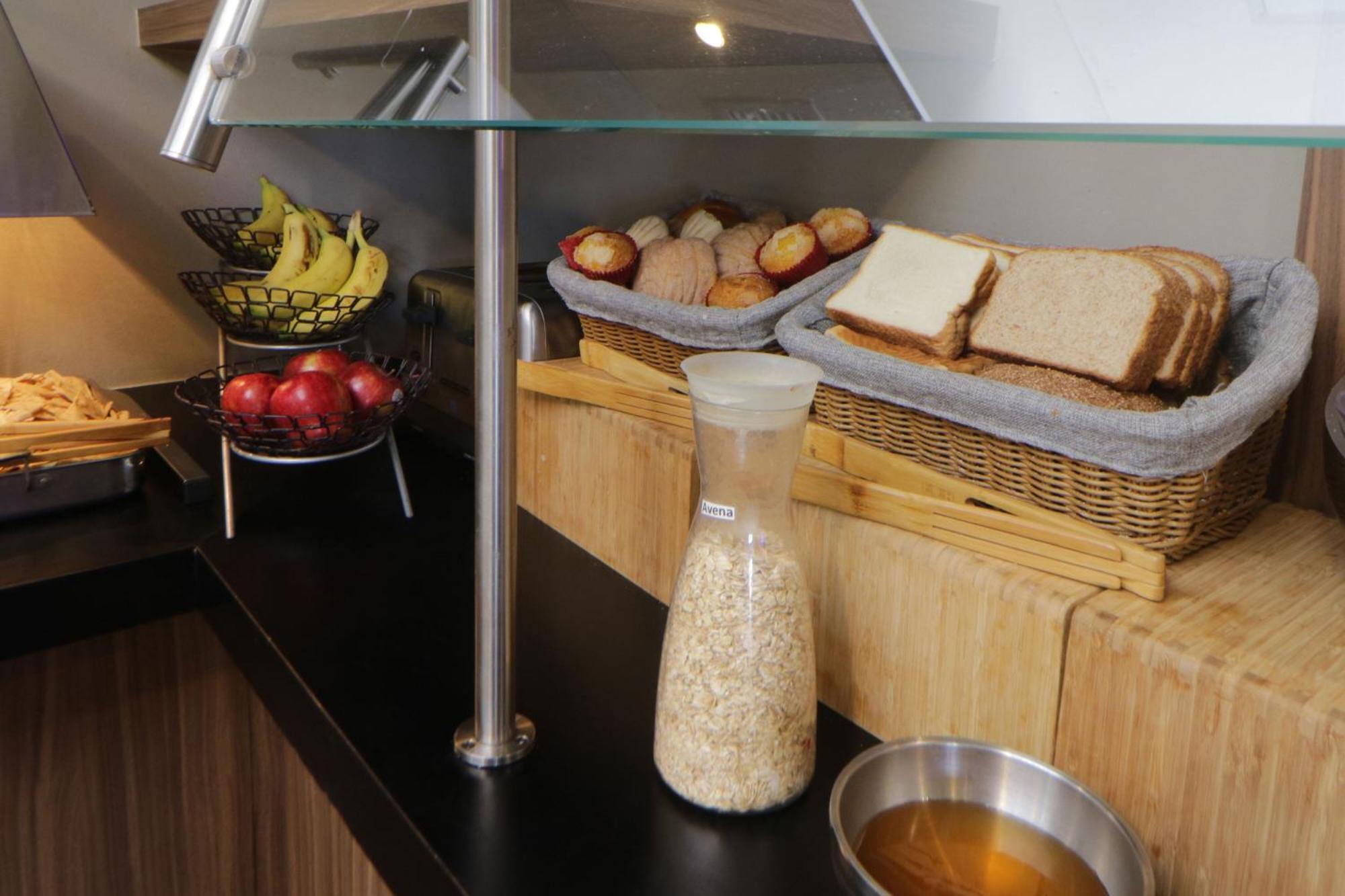 Hotel Express By Marriott Rosarito