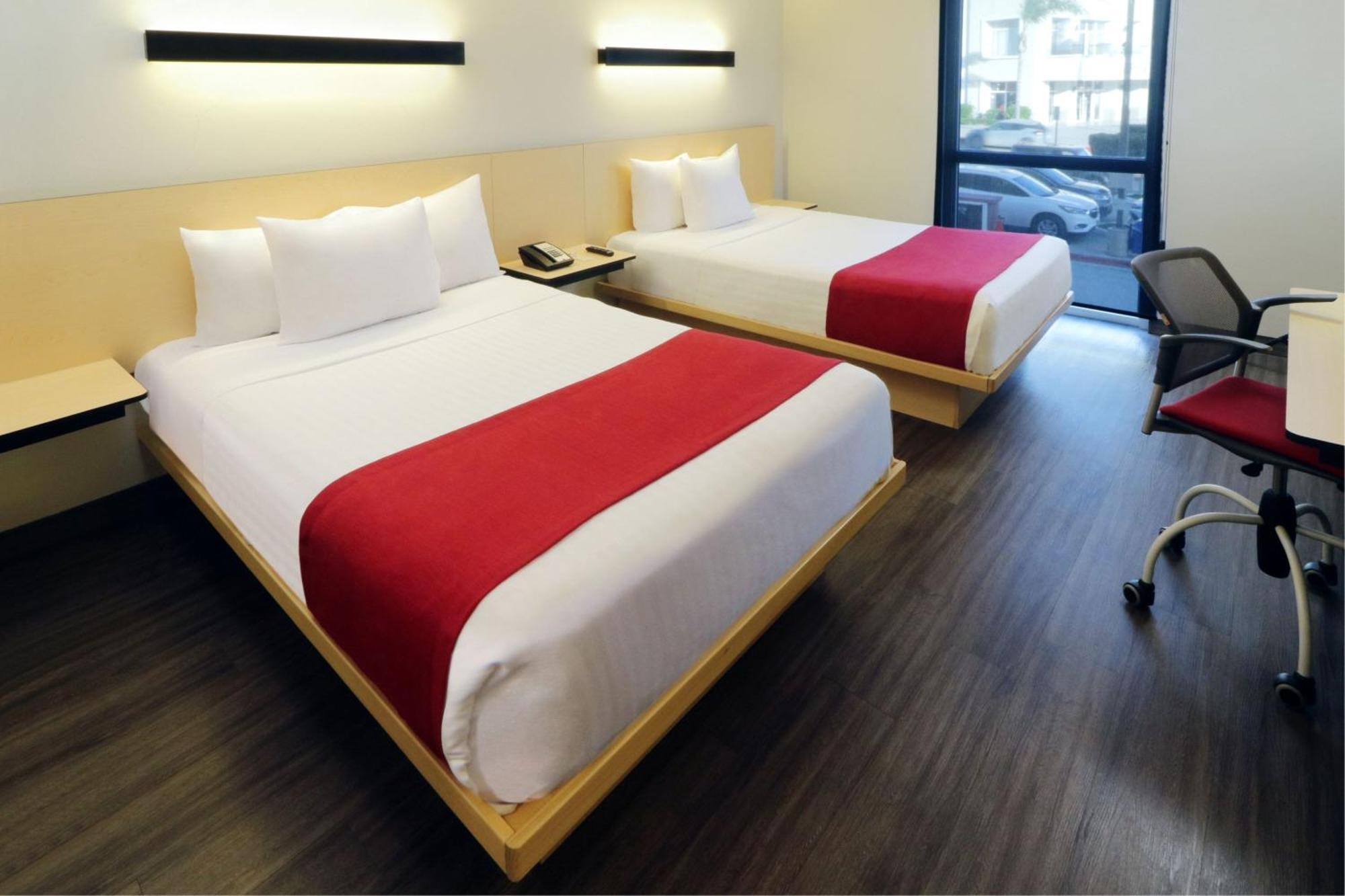 Express By Marriott Hotel 4*