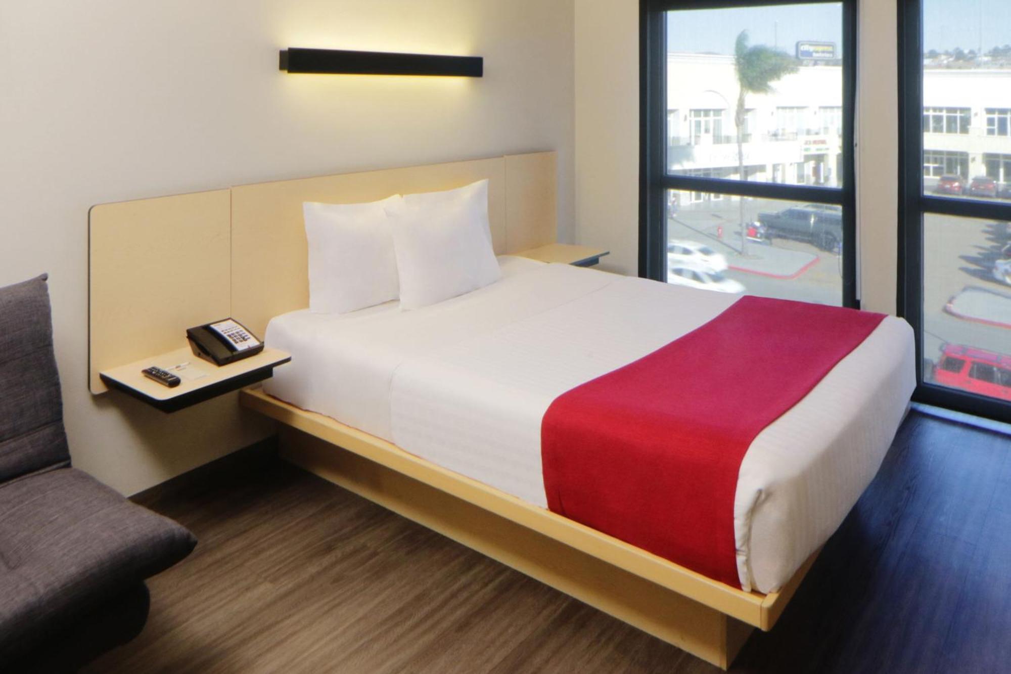 Hotel Express By Marriott 4*