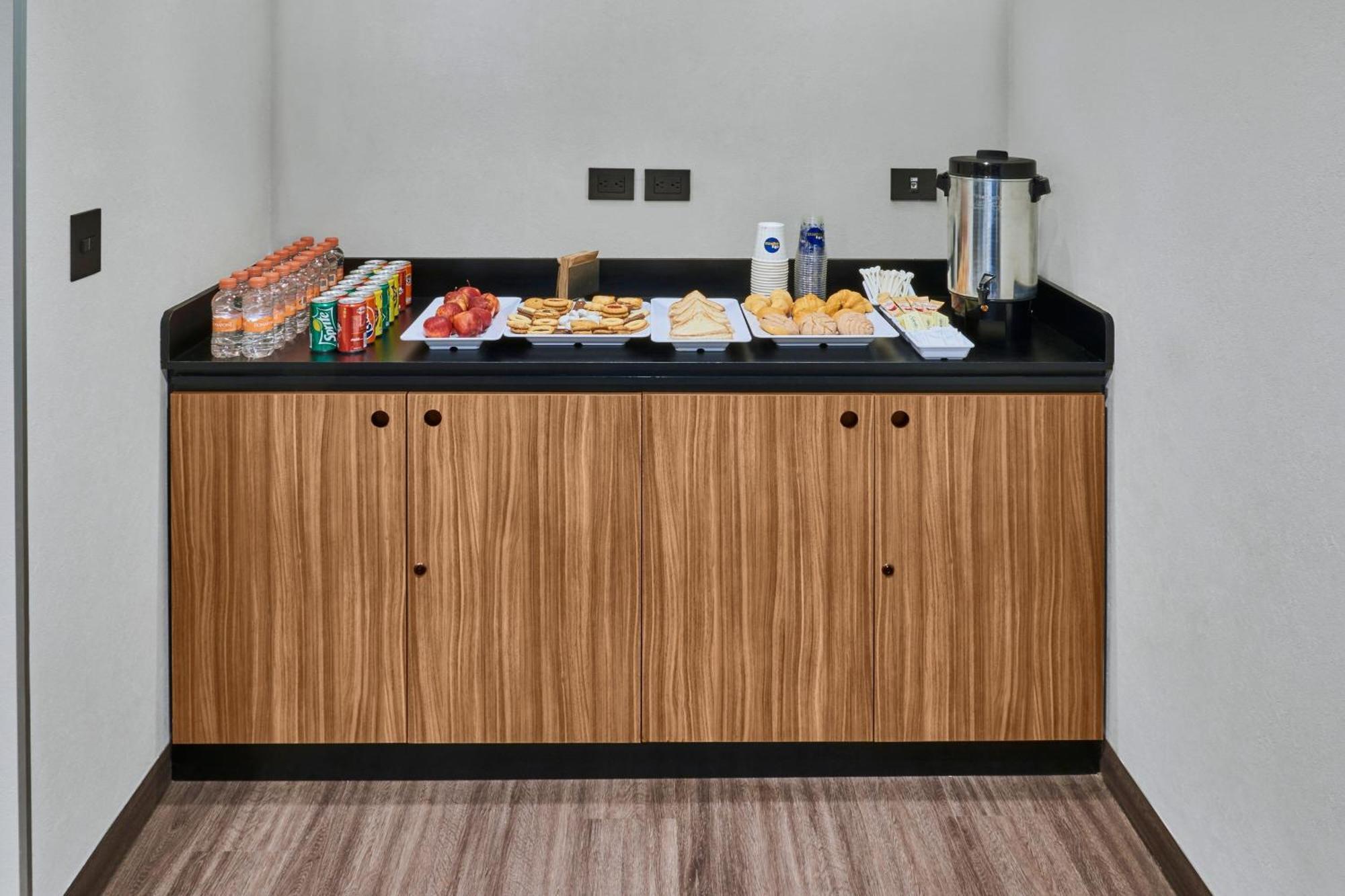 Express By Marriott Hotel