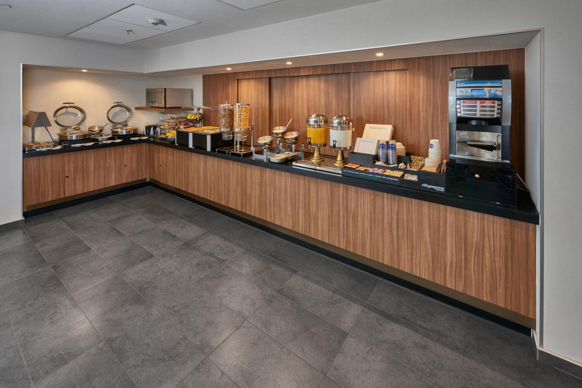 Express By Marriott Rosarito