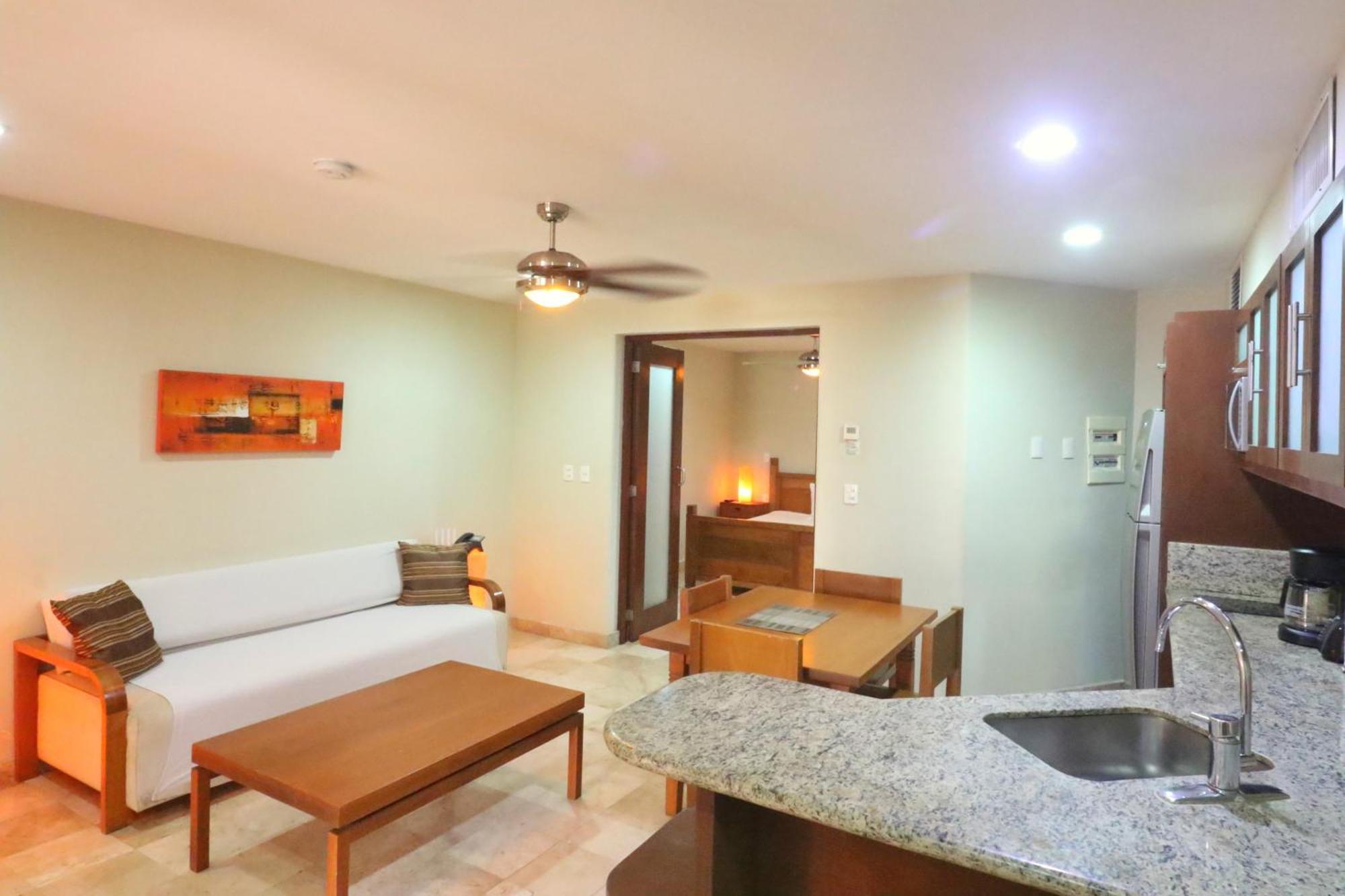Acanto Playa Del Carmen, Trademark Collection By Wyndham Hotel 4*