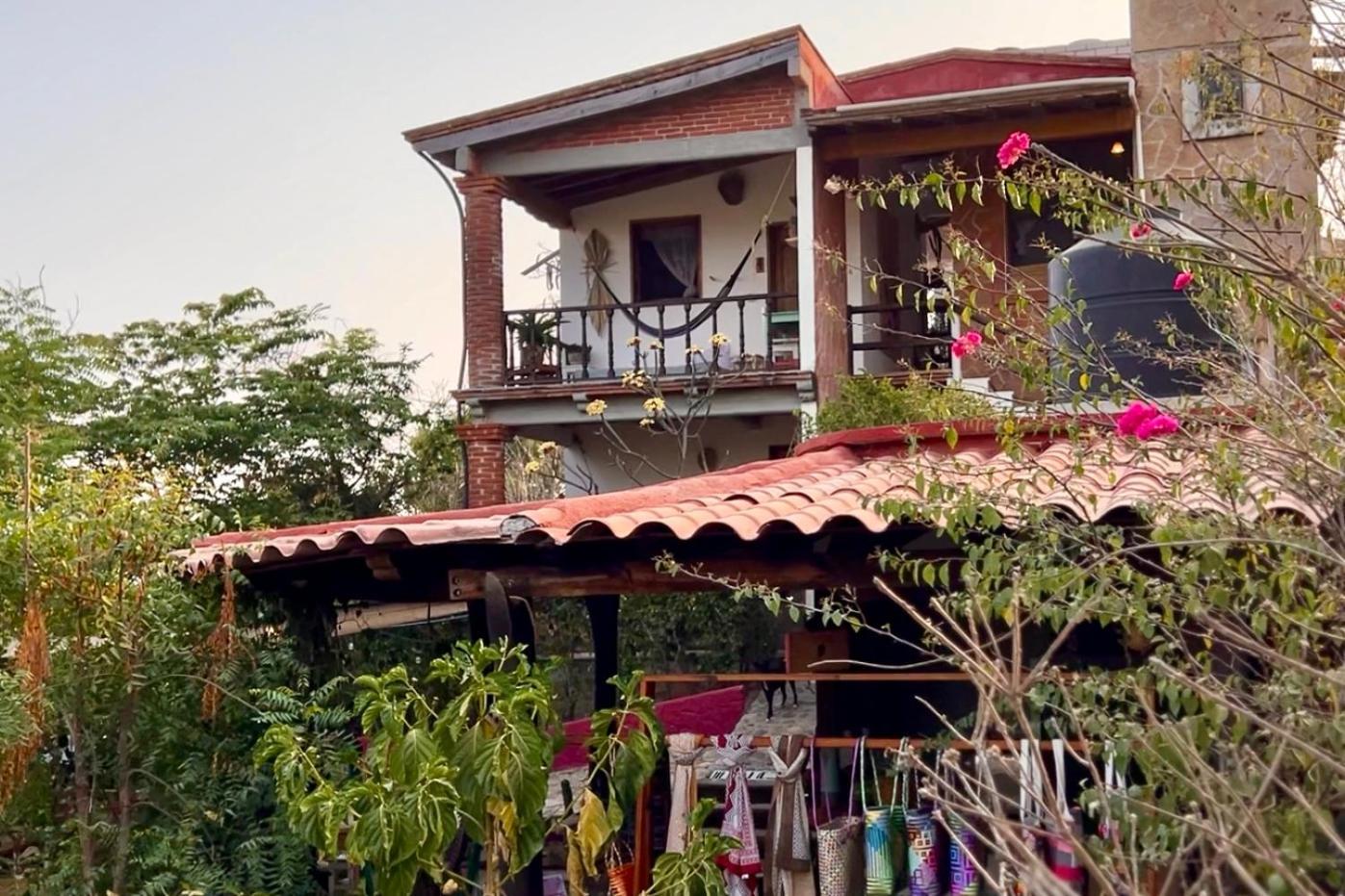 Casa Azar Hotel