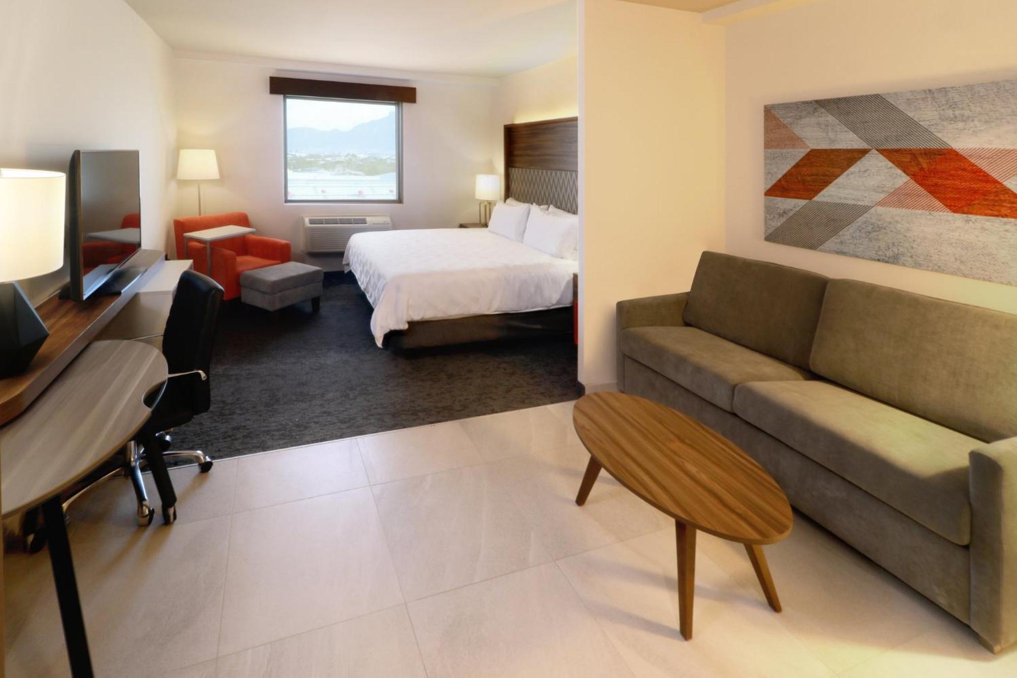 & - Monterrey Zona Airport By Ihg Hotel