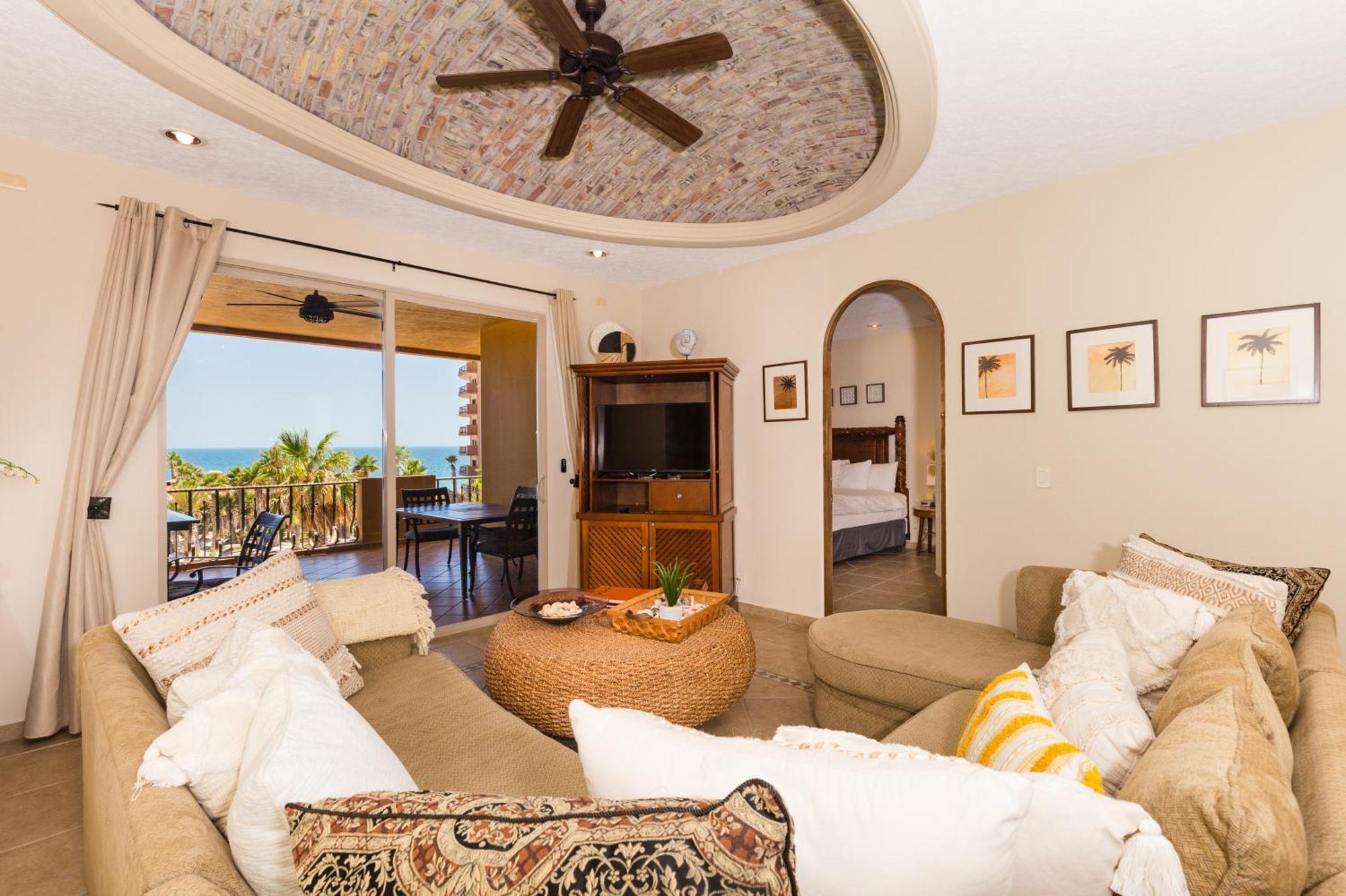 Bella Sirena 201-e - Elegant With Sunrise Sea Views Aparthotel *