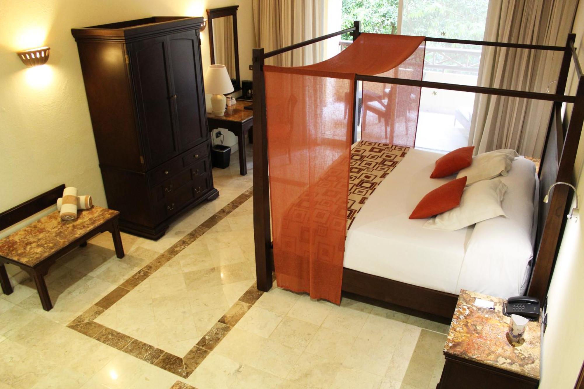 Resort Catalonia Royal Tulum & Adults Only