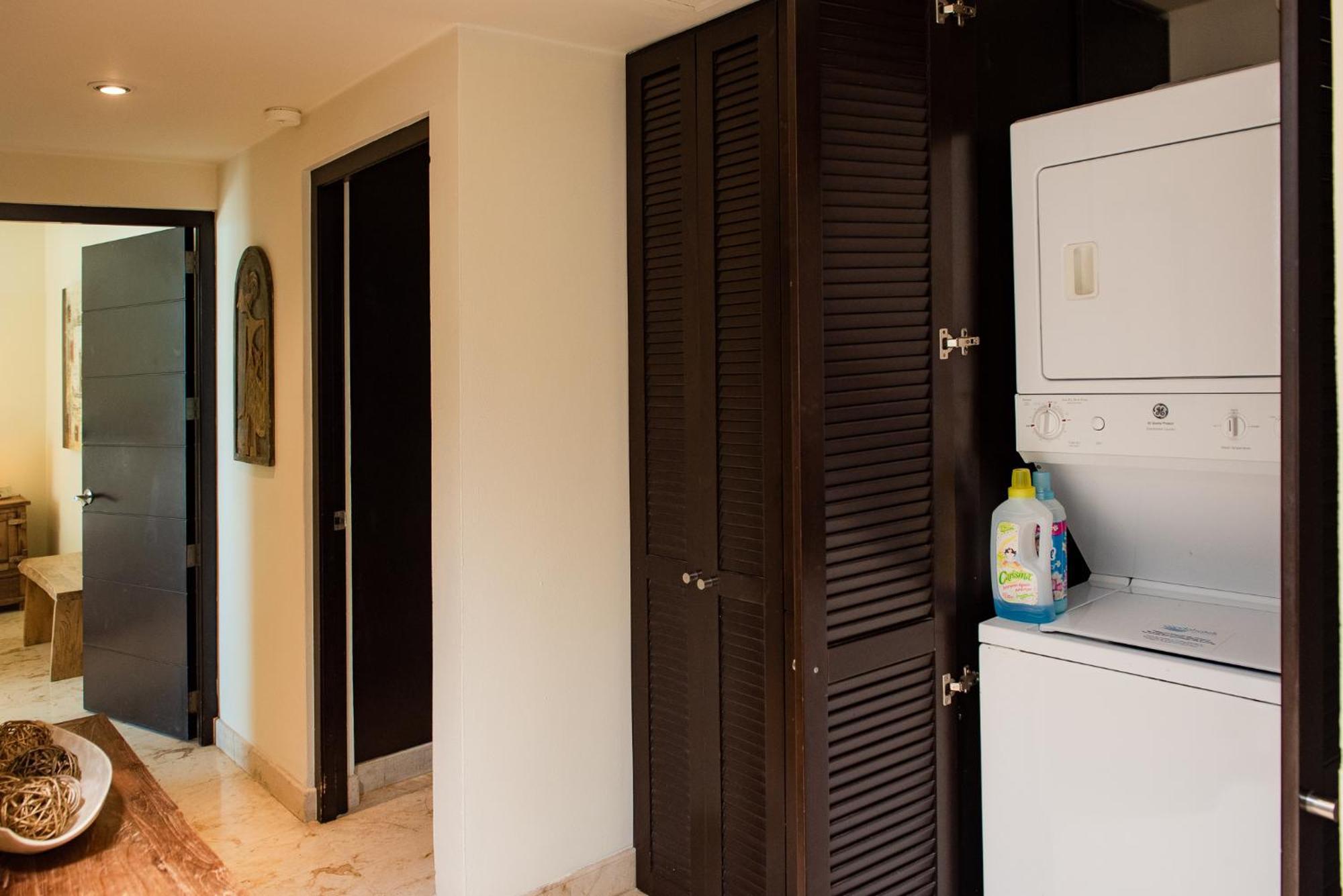 Hotel El Taj Oceanfront And Beachside Playa del Carmen
