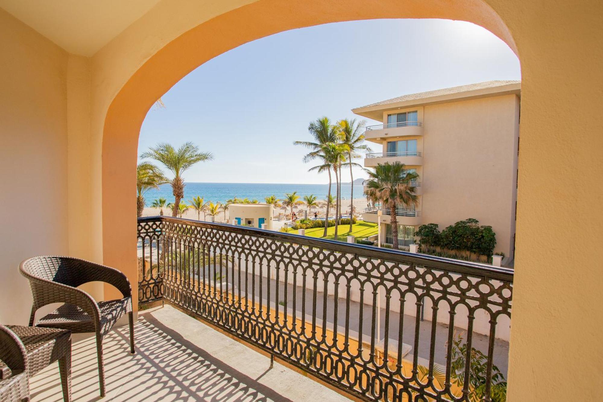 Resort Royal Solaris Cabos 5*
