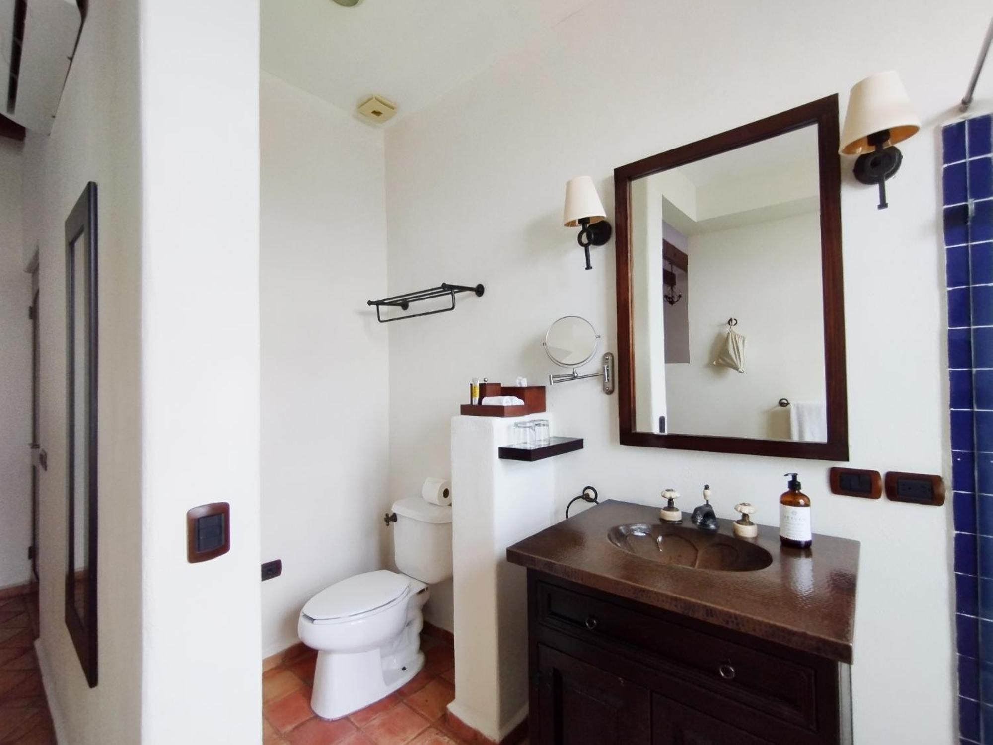 Guaycura Boutique Hotel, Club & Hotel