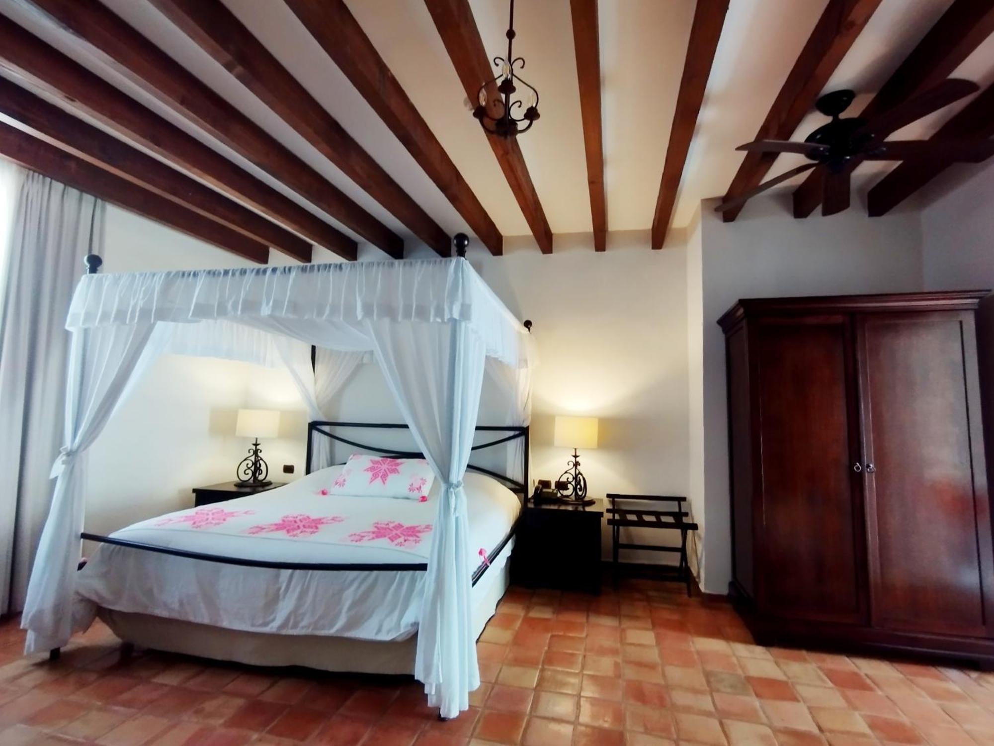 Hotel Guaycura Boutique Hotel, Club &