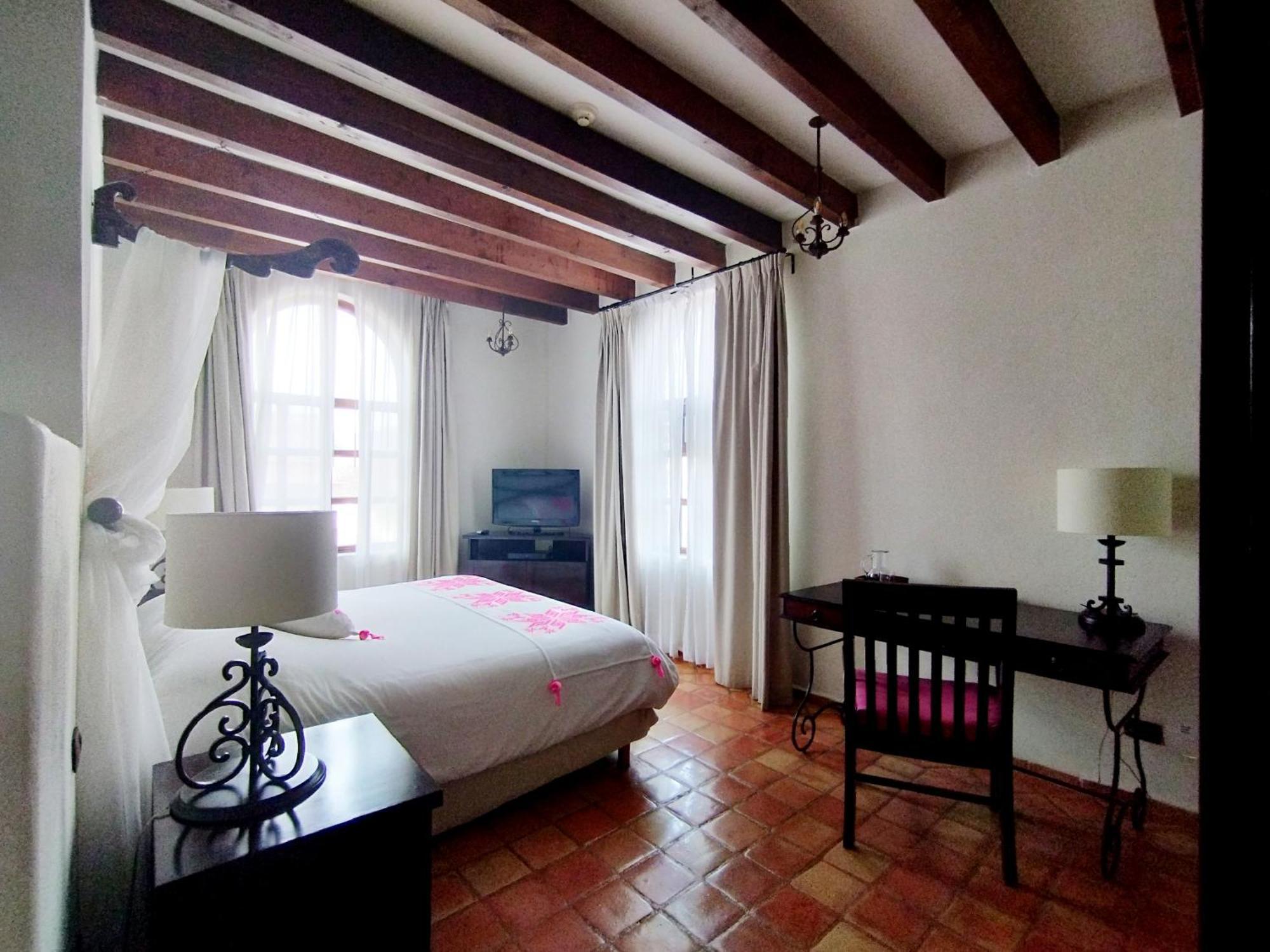 Guaycura Boutique Hotel, Club & 3* Todos Santos