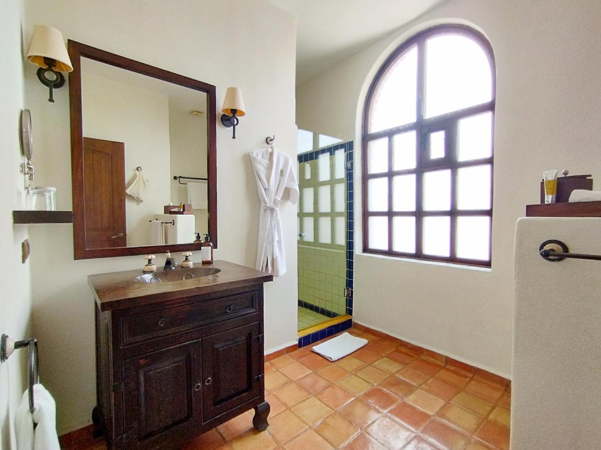 Guaycura Boutique Hotel, Club & 3*