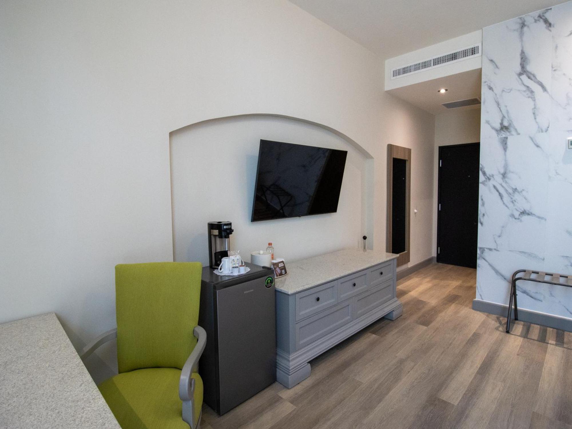 Araiza Hotel