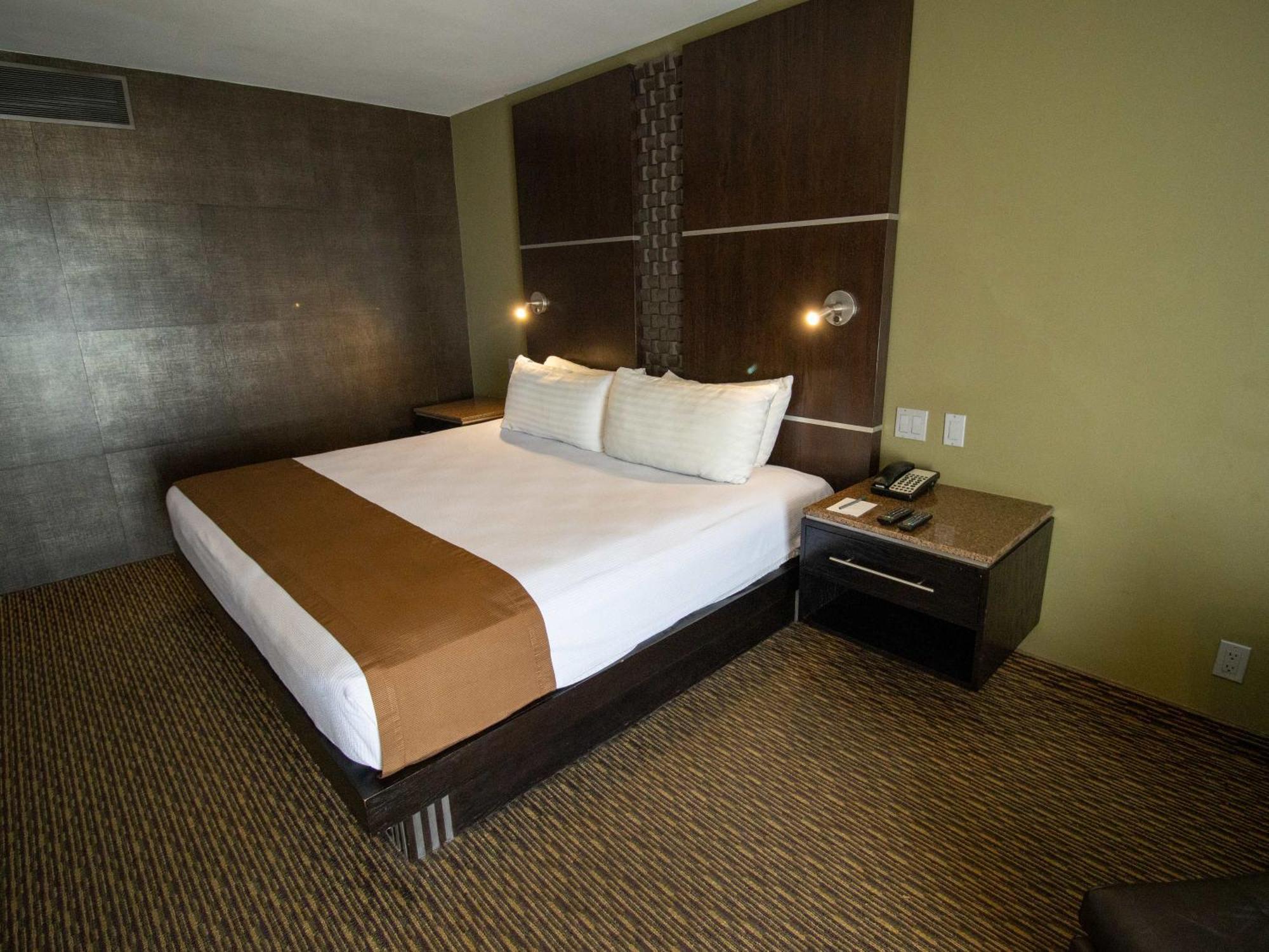Araiza 5* Mexicali