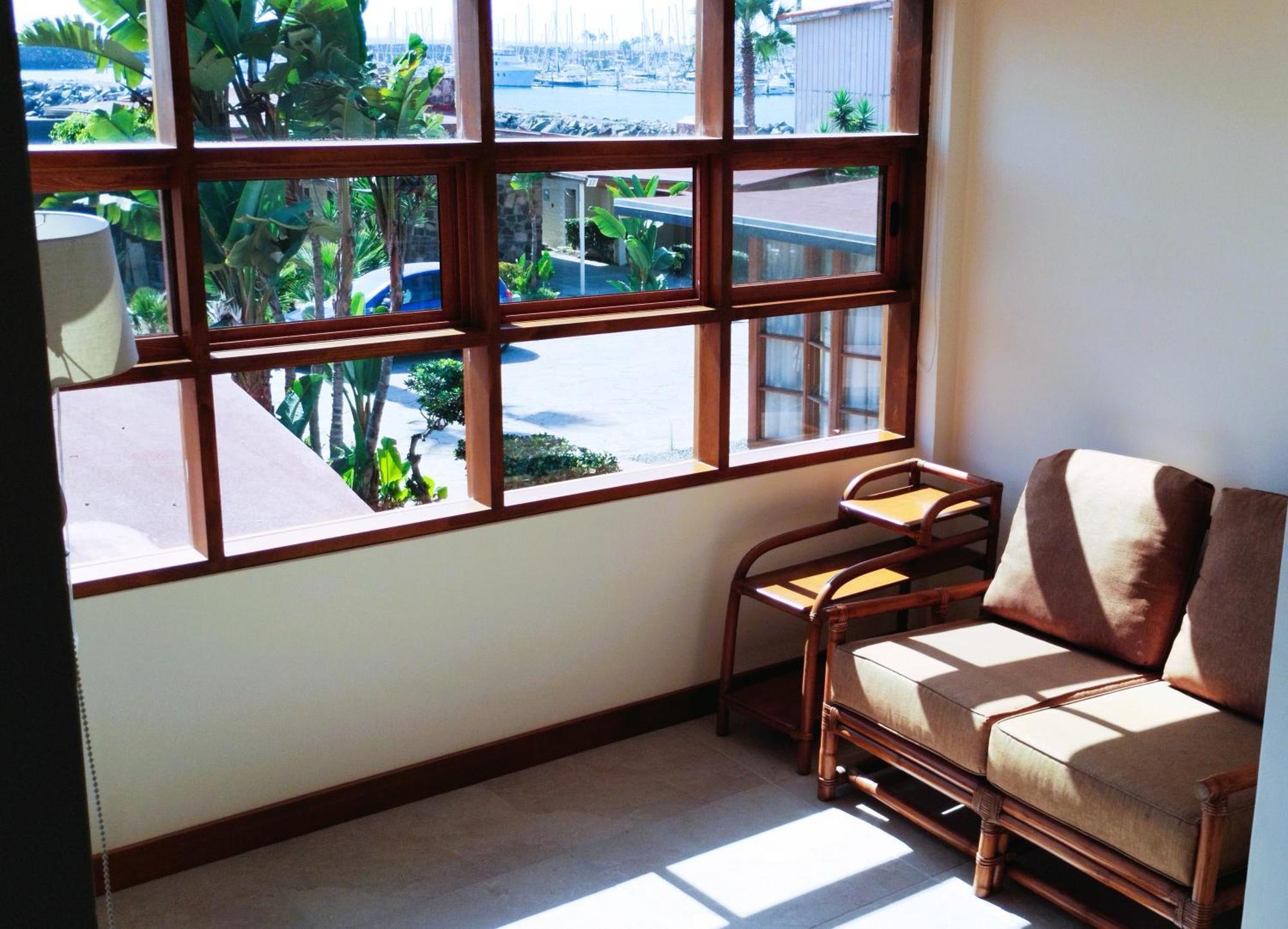 Papagayo 3*