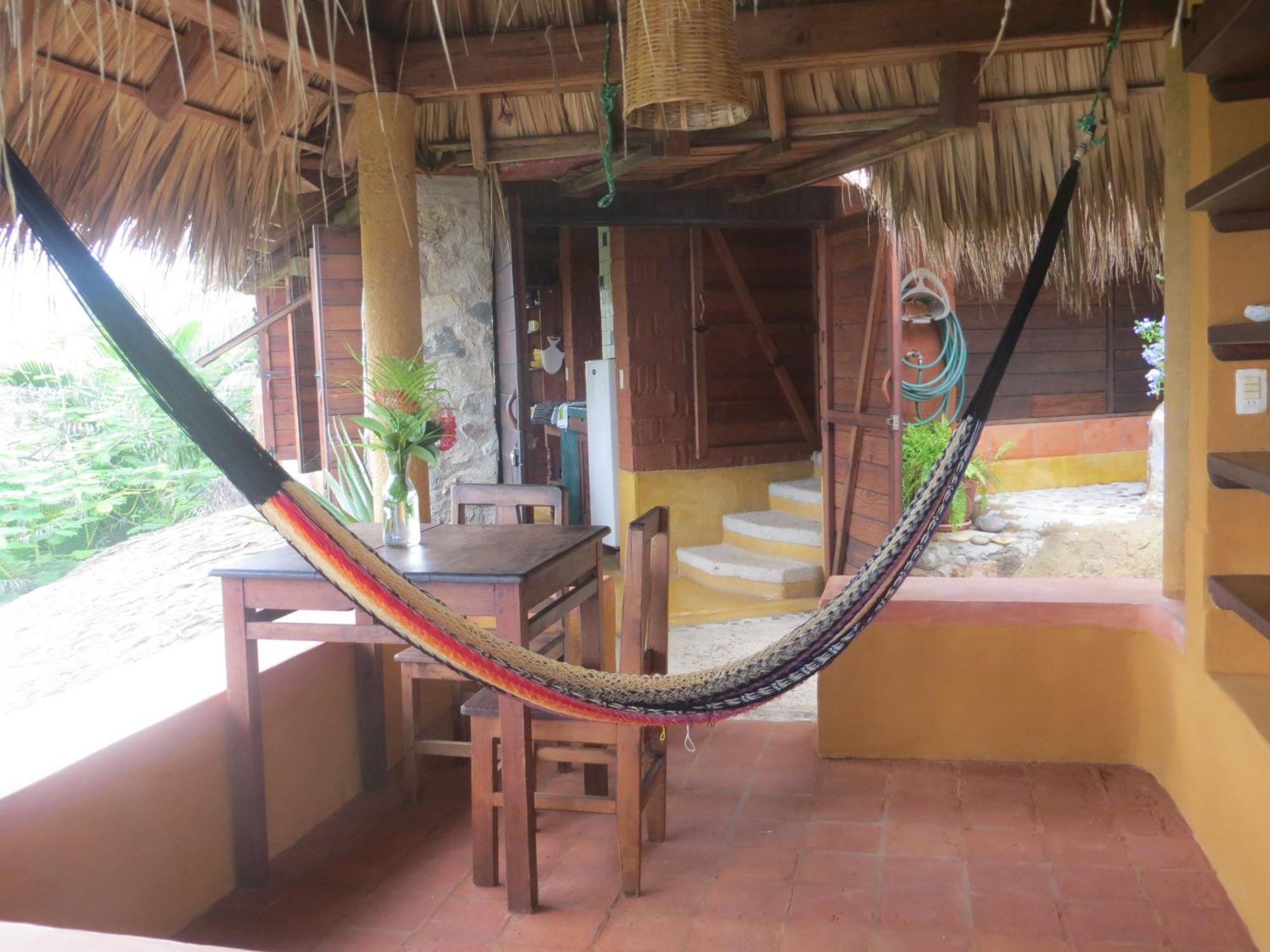 La Loma Linda, Bungalows, Yoga And Feldenkrais, Starlink Internet 2* Zipolite