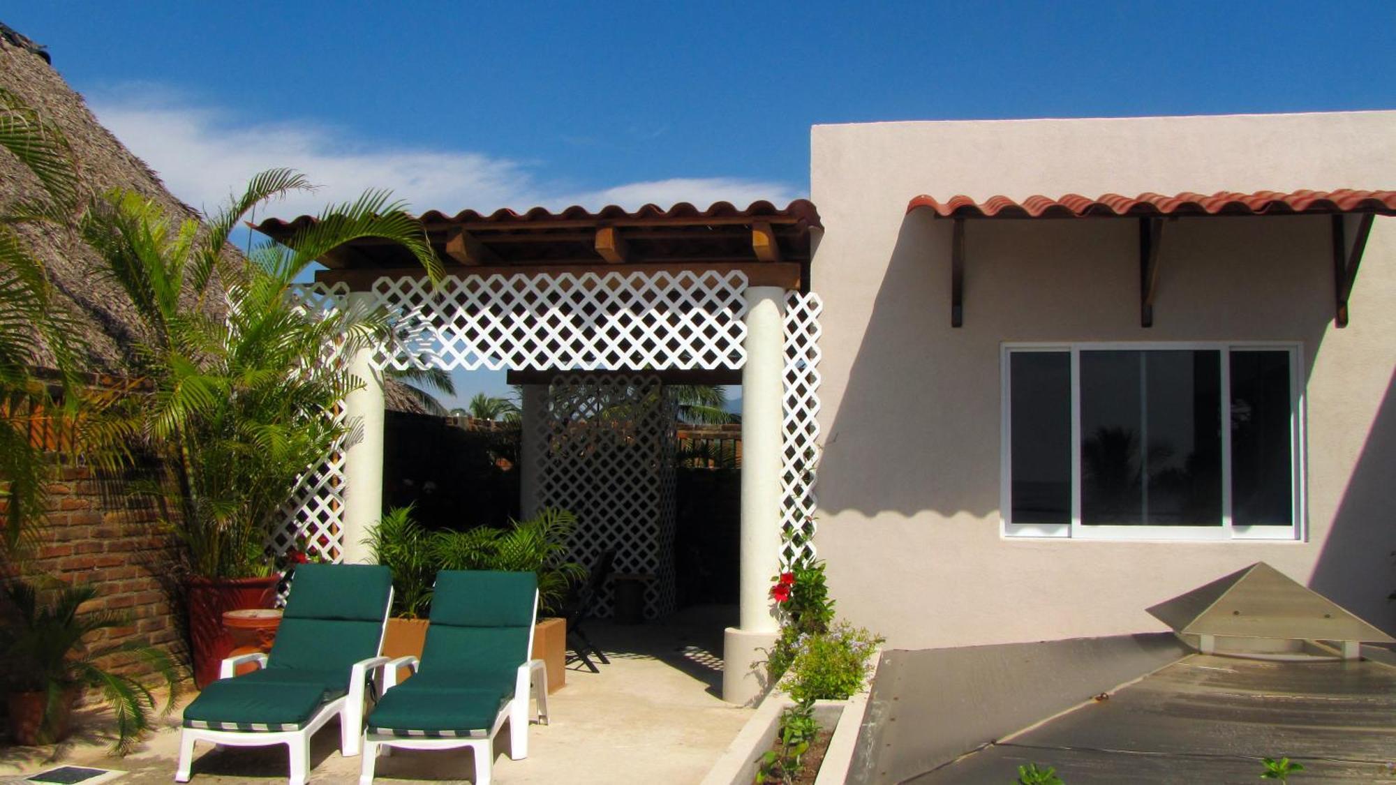 Hotel La Paloma Oceanfront Retreat