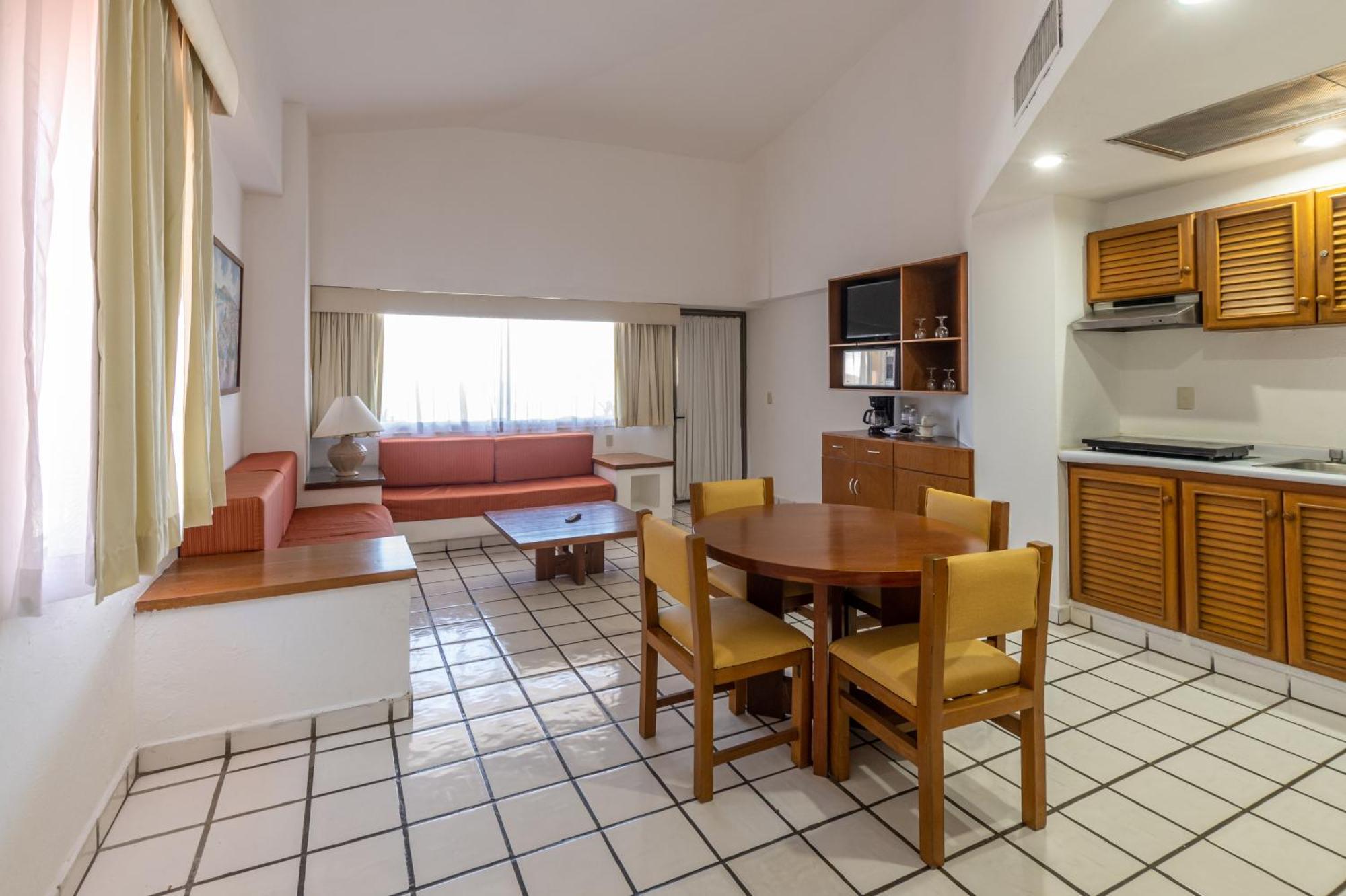 Hotel Costa De Oro