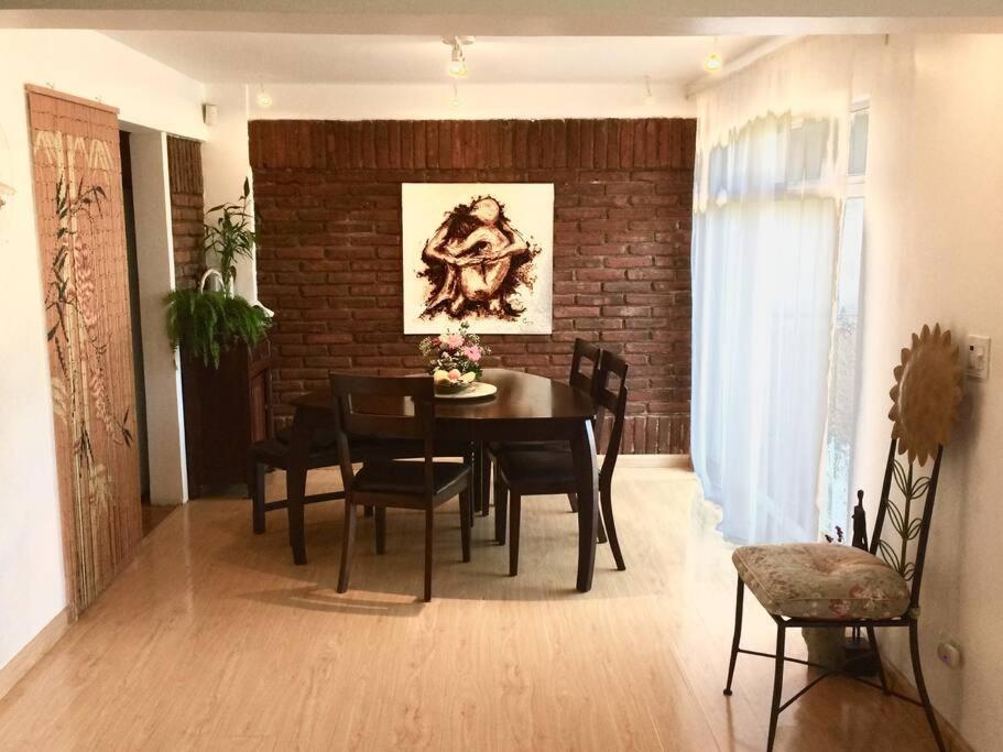 Oui Madame Bed & Breakfast Tijuana