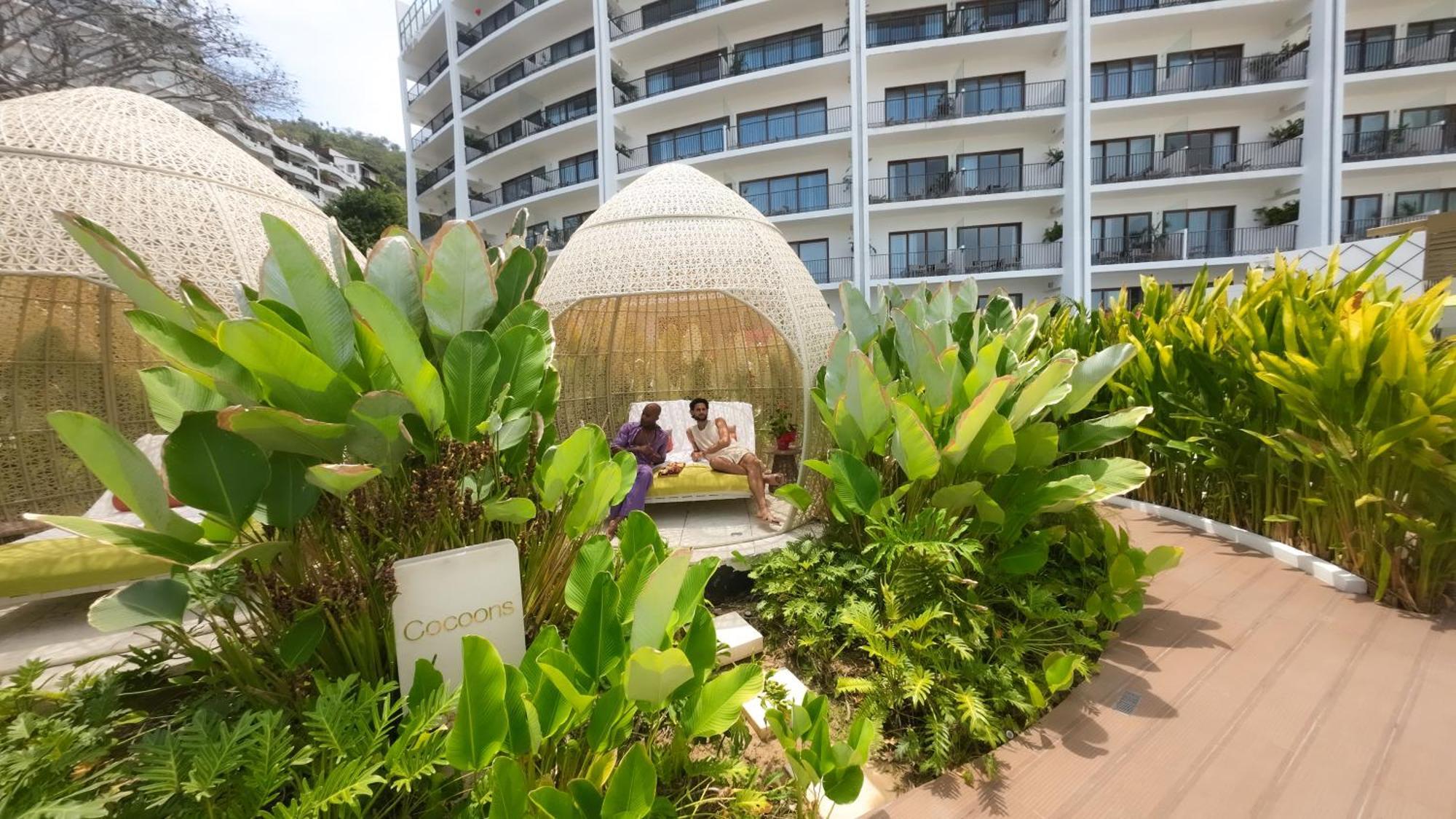 Resort Almar Luxury Lgbt Front Experience (adults Only)
