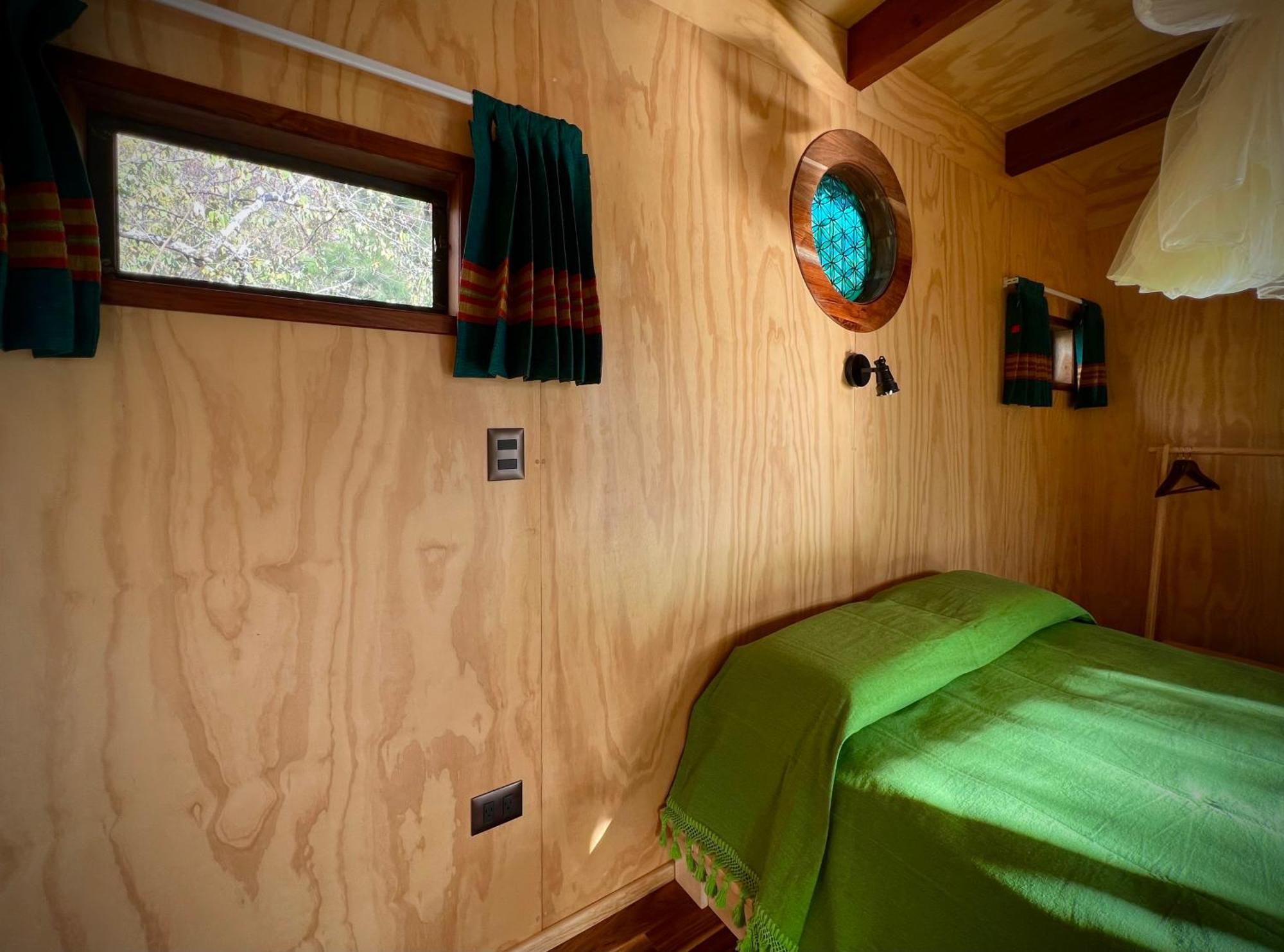 Santuario Ave Fenix-cabanas Country house *
