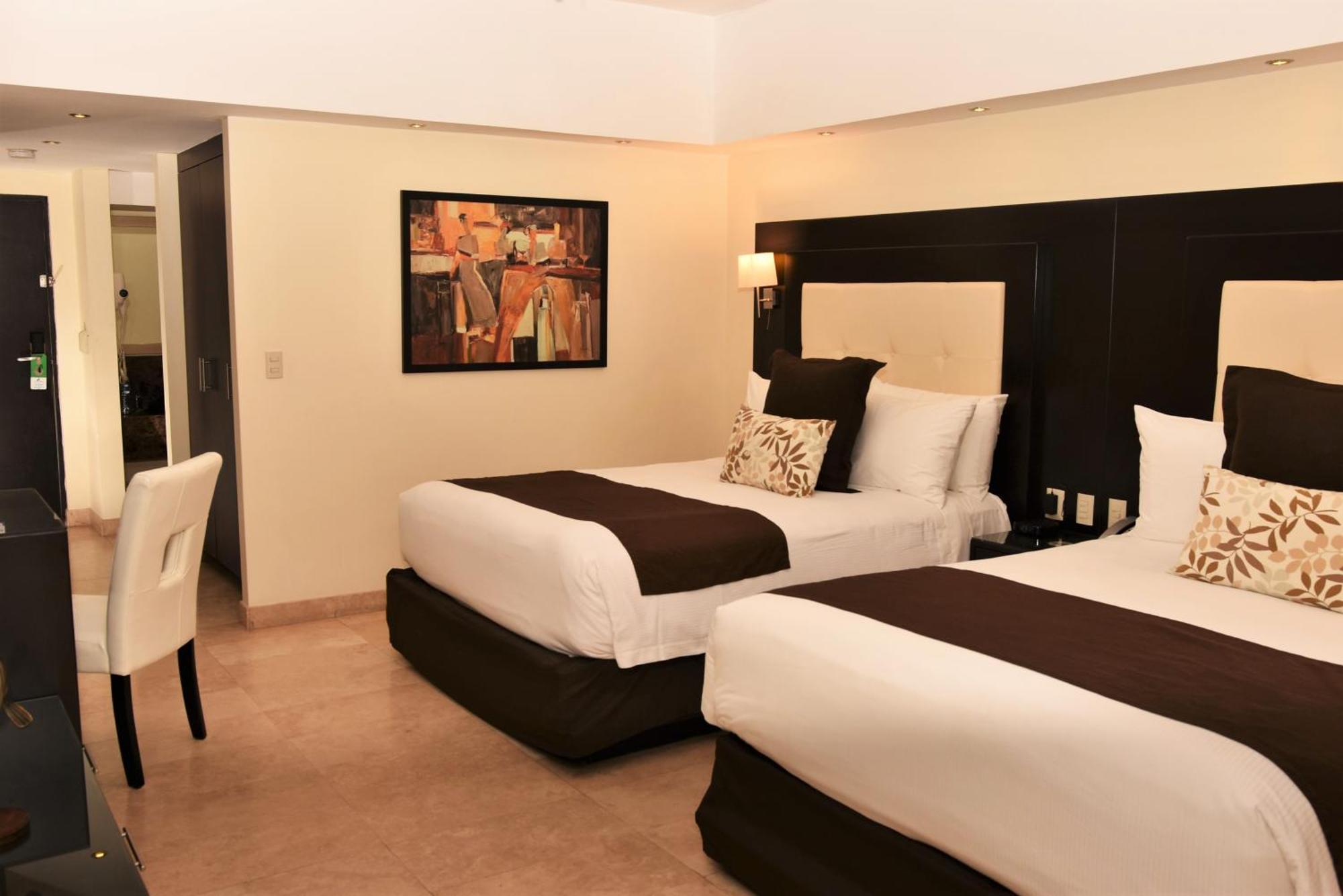 Hotel Marinaterra & San Carlos Nuevo Guaymas