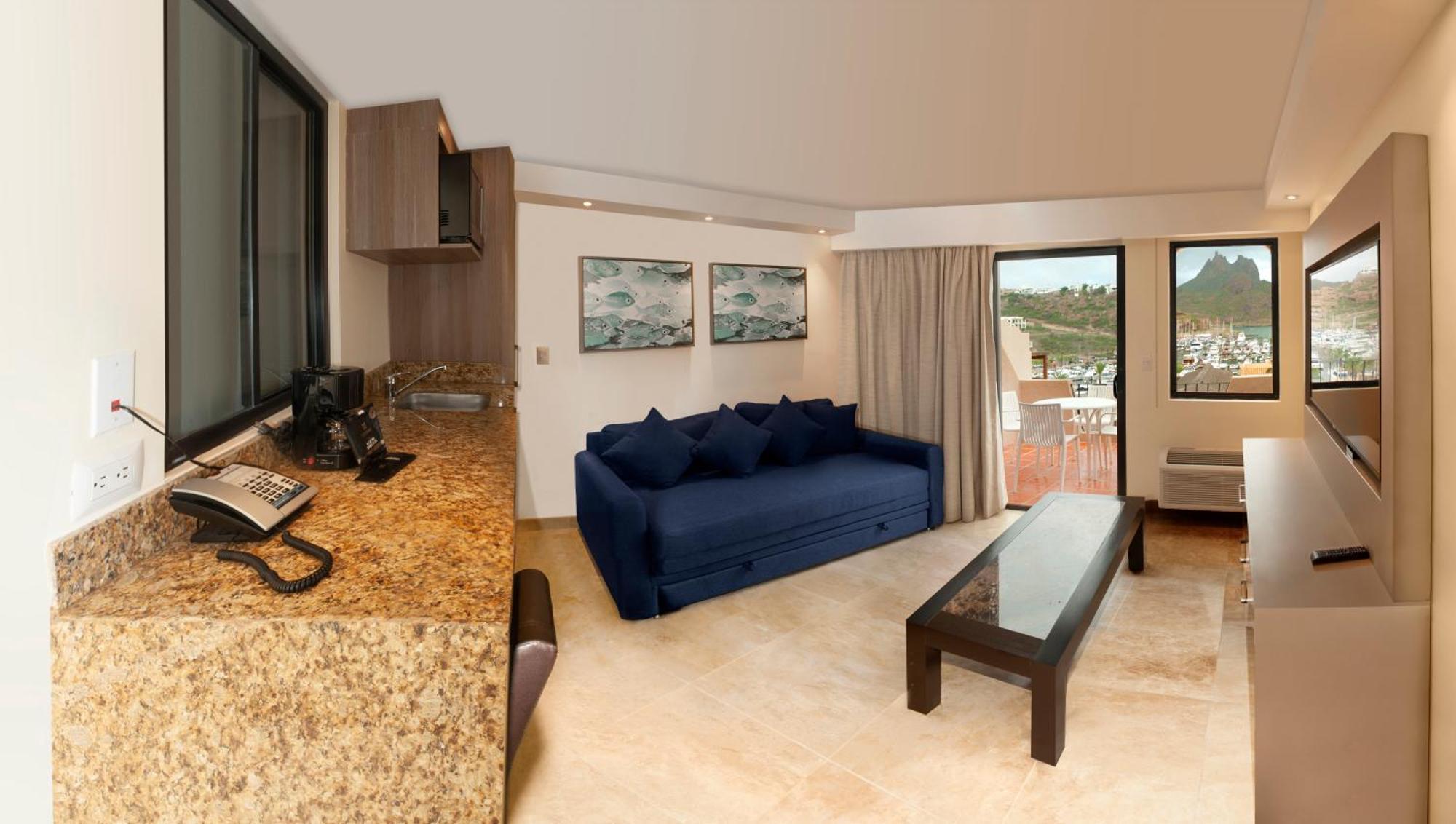 Hotel Marinaterra & 4*
