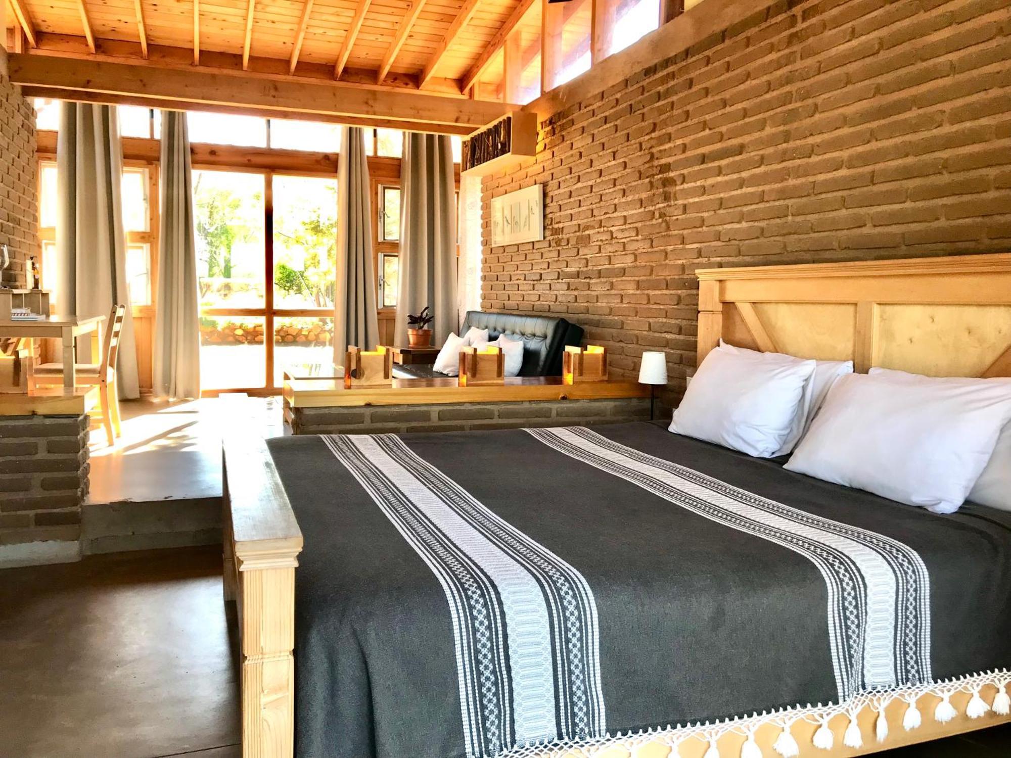 Casa Mayoral Pet Friendly Bed & Breakfast