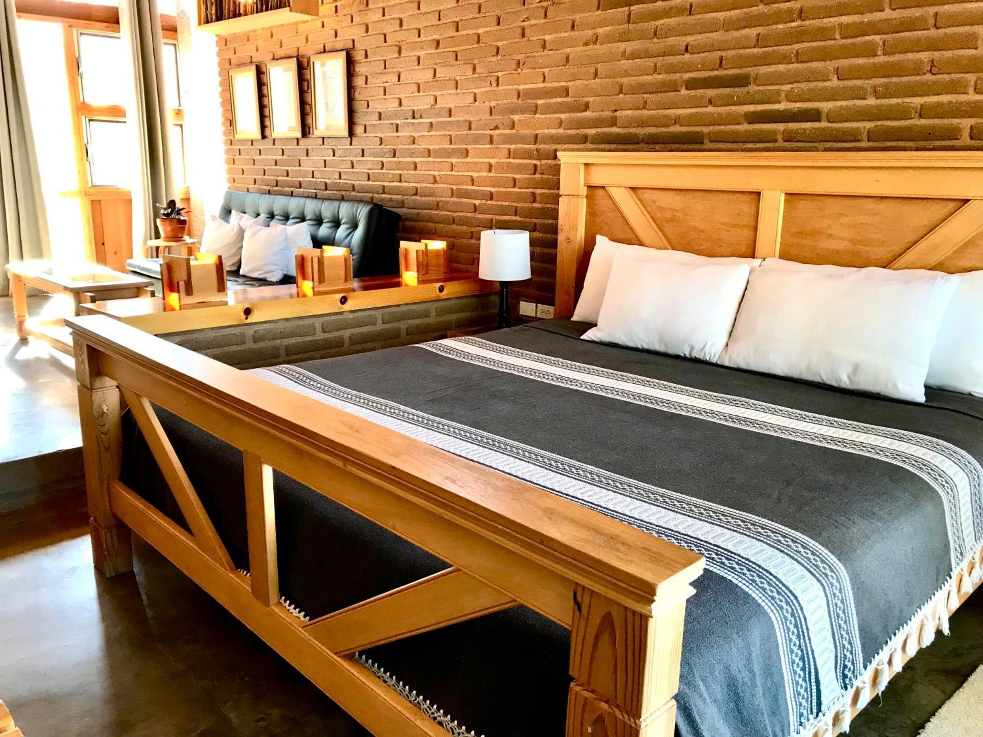 Casa Mayoral Pet Friendly Bed & Breakfast Valle de Guadalupe