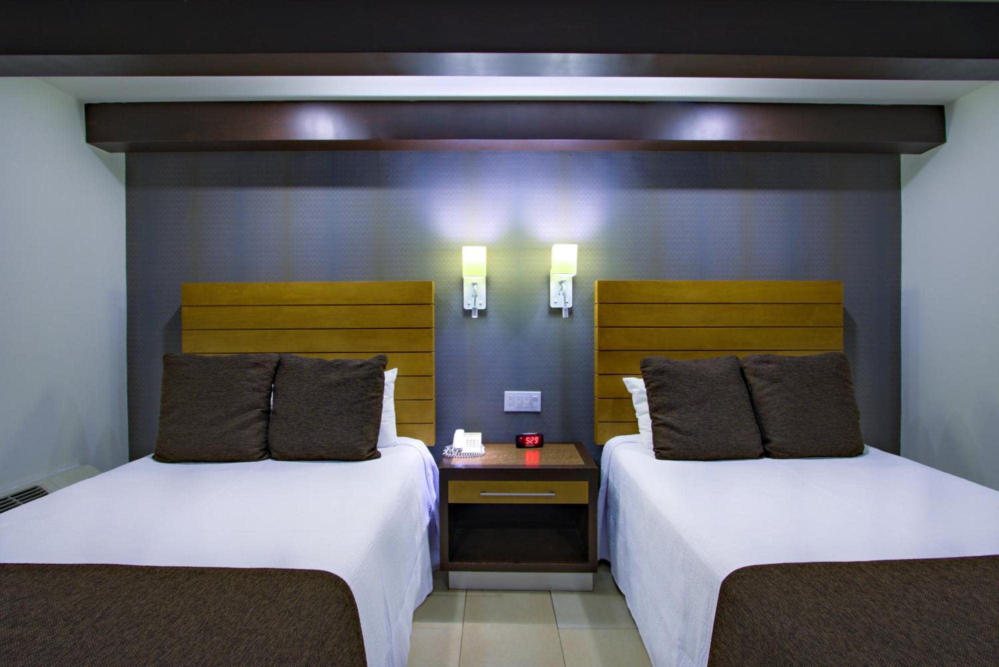 Hotel La Pinta Ensenada