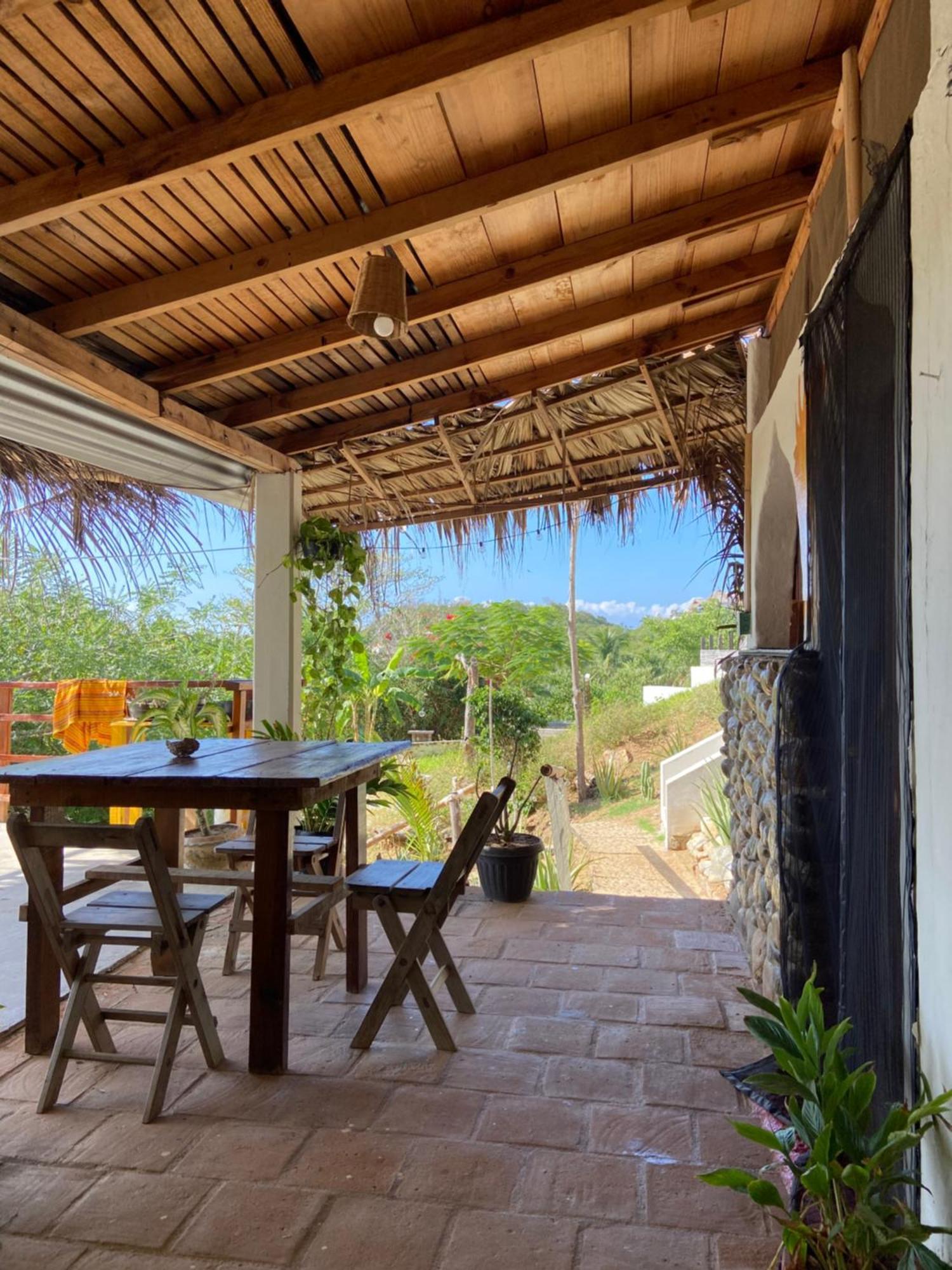 Aloevera Mixtli Inn Zipolite