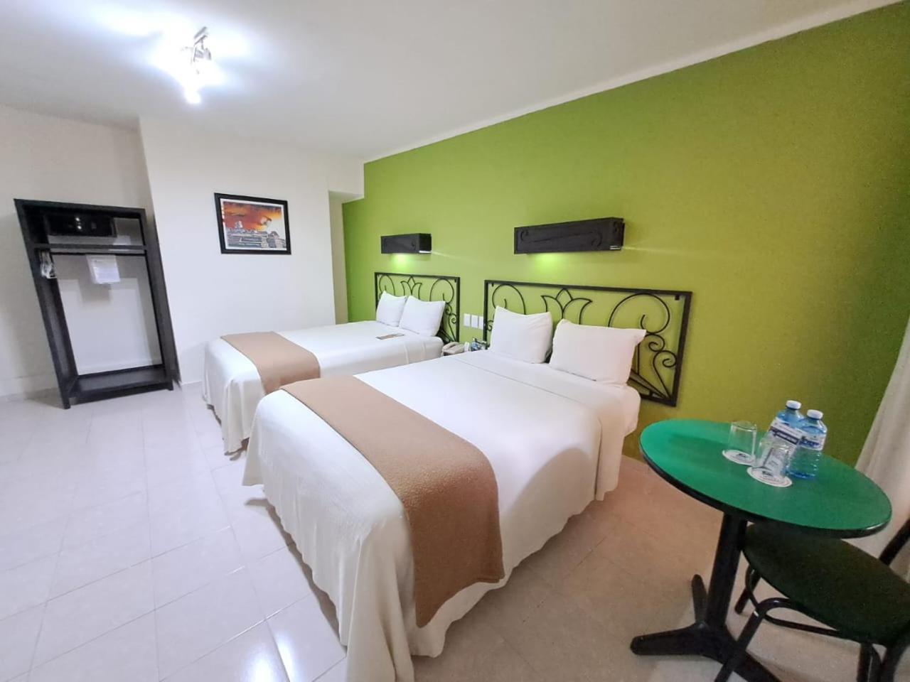 Maya Tulipanes Express 3*