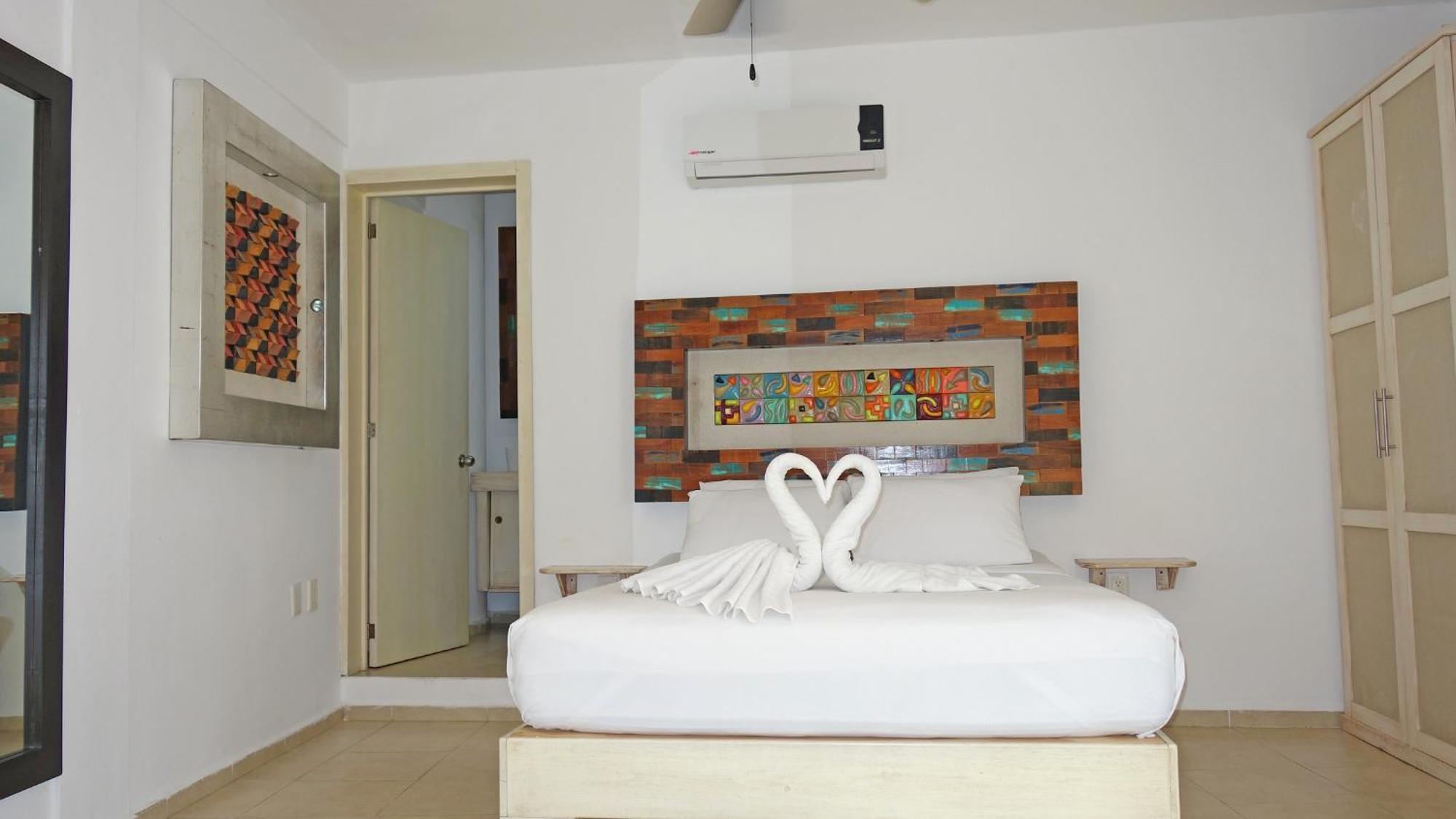 Hotel El Fuerte Beach Apartments 3*