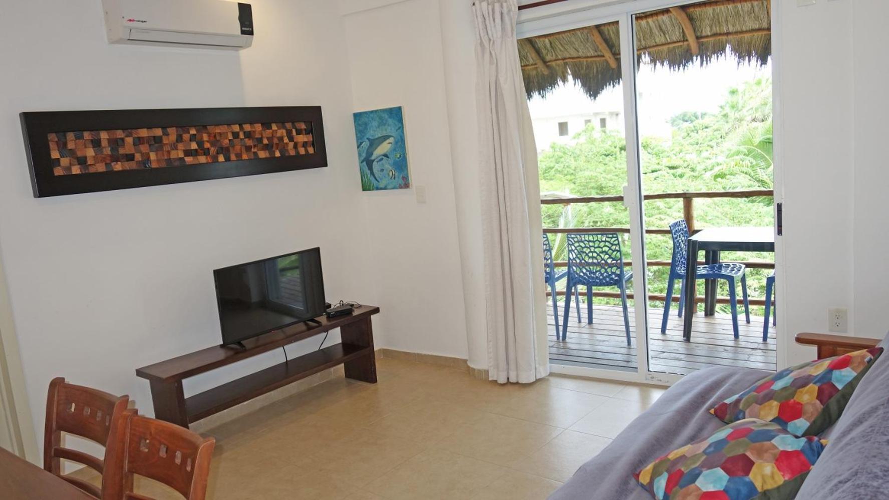 Hotel El Fuerte Beach Apartments
