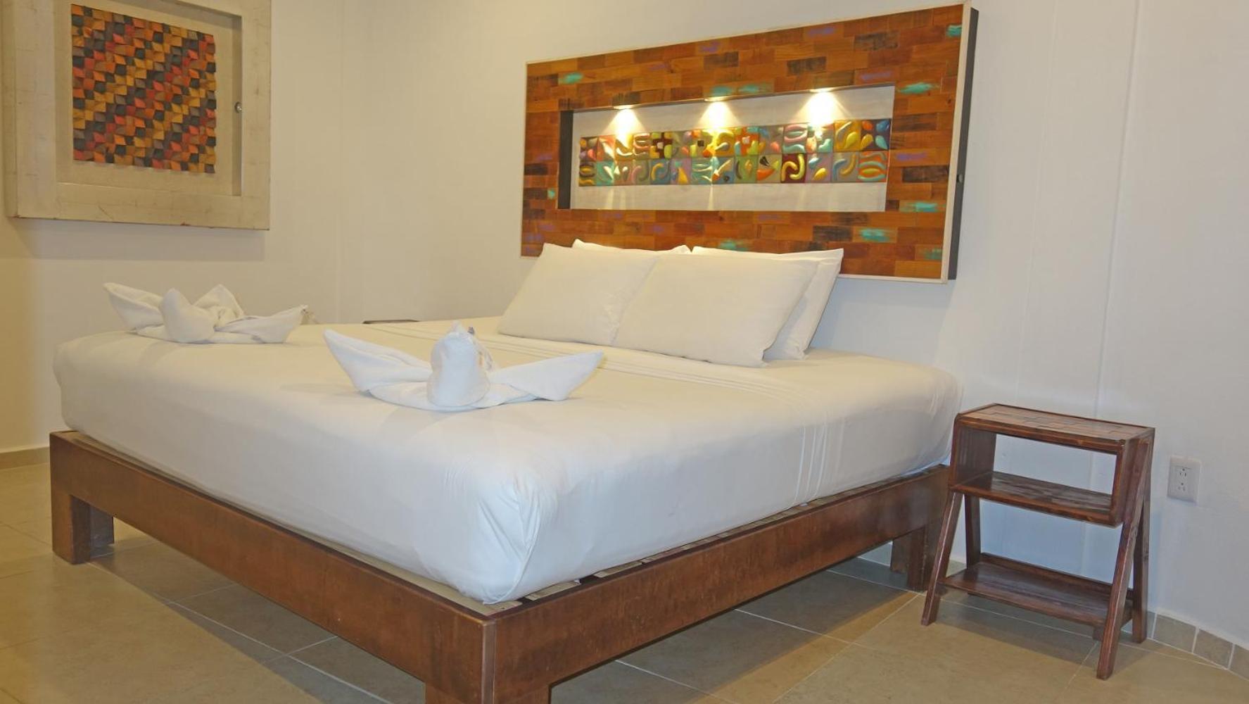 Hotel El Fuerte Beach Apartments