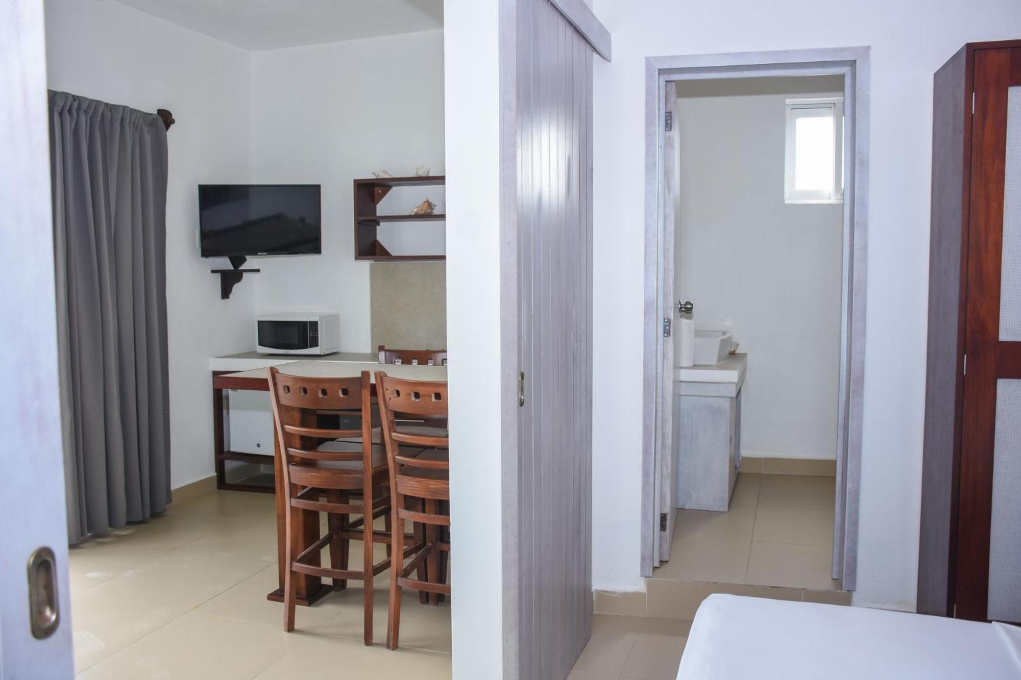 El Fuerte Beach Apartments Hotel Mahahual
