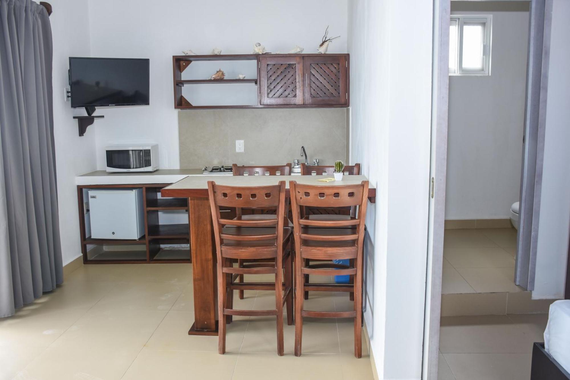 El Fuerte Beach Apartments Hotel 3*