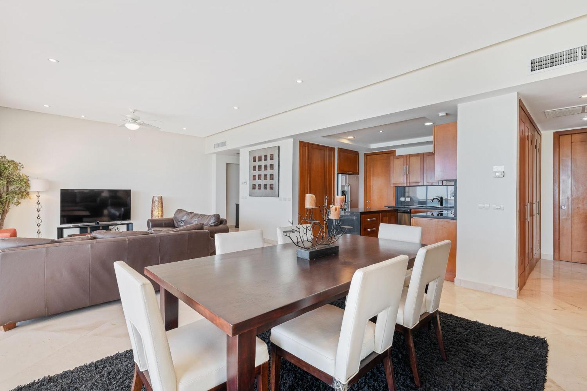 Apartment Luna Blanca Two Bedroom Unit By Kivoya *