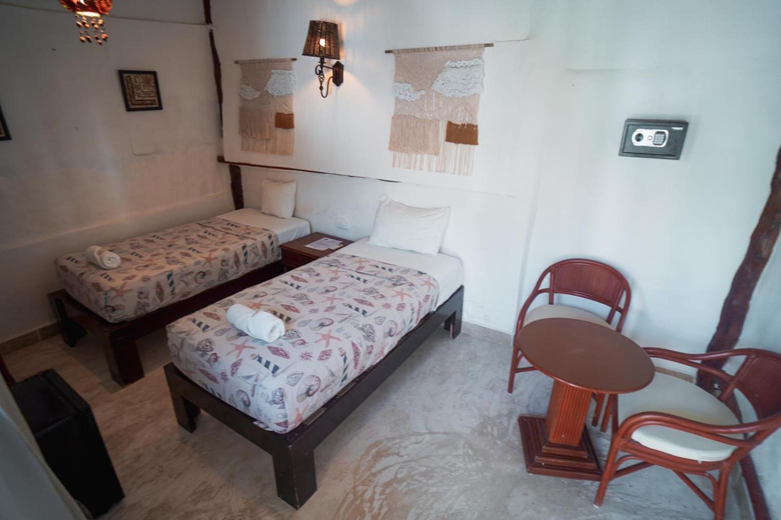 Hostel Golden Paradise