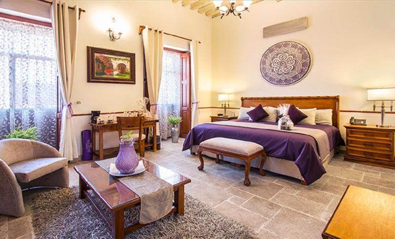 Dos Patios Curamoria Collection Hotel 4*