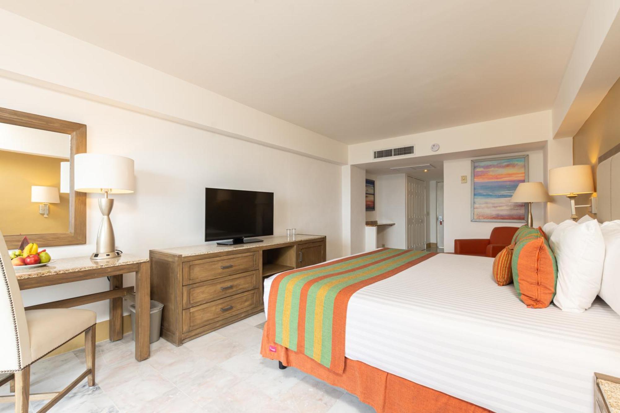 Tesoro Ixtapa Resort 4*