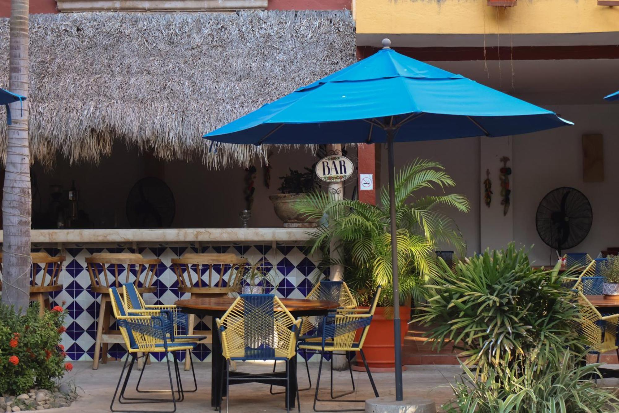 Hotel Casa Loteria: Colorful Family Retreat With Pool In Pueblito