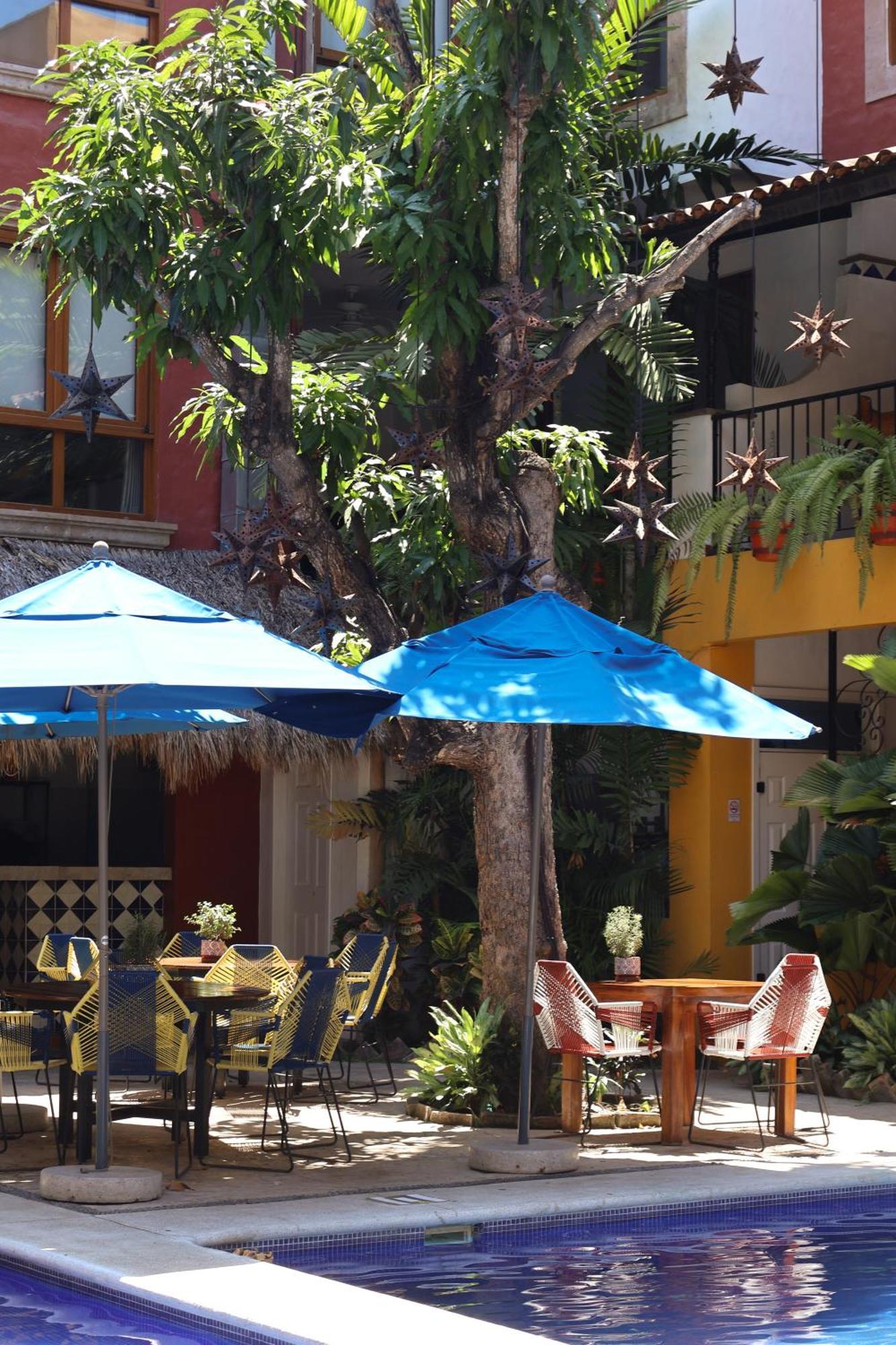 Casa Loteria: Colorful Family Retreat With Pool In Pueblito Sayulita