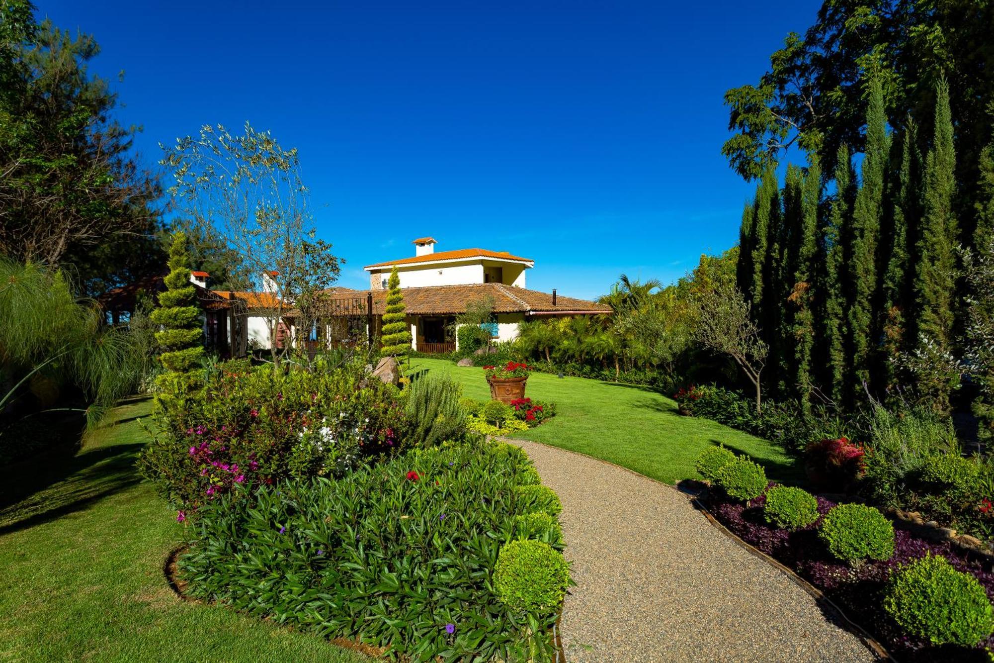 Nogal Boutique & Vista Hotel
