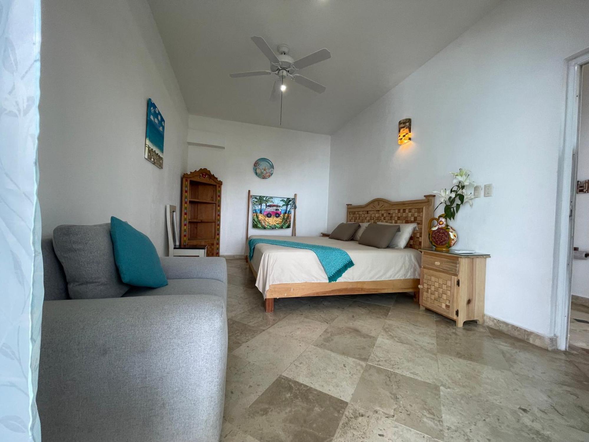 Bed & Breakfast Luz De Mar ' Right On The *